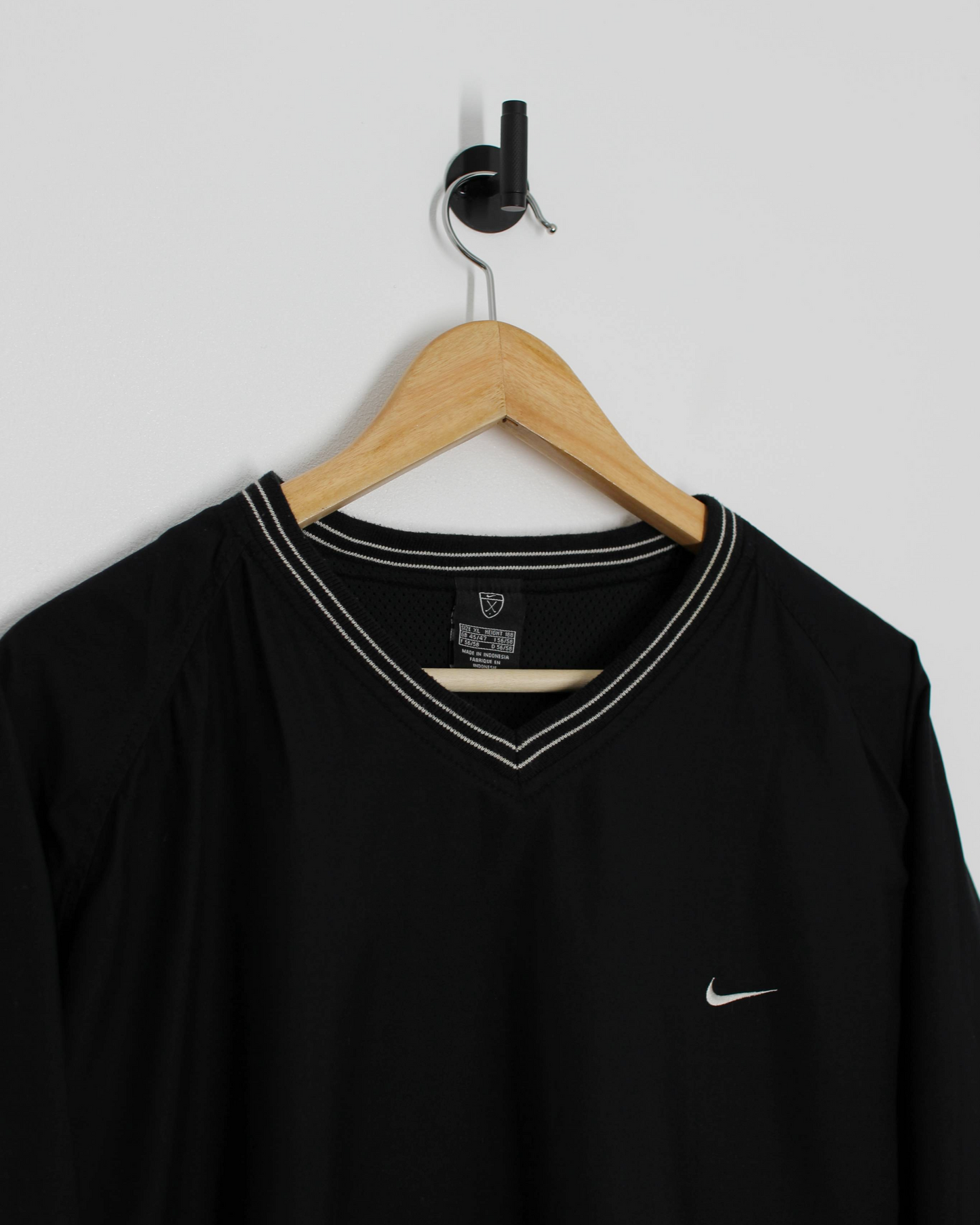00s Nike Shield logo Black V-Neck Windbreaker (XL)