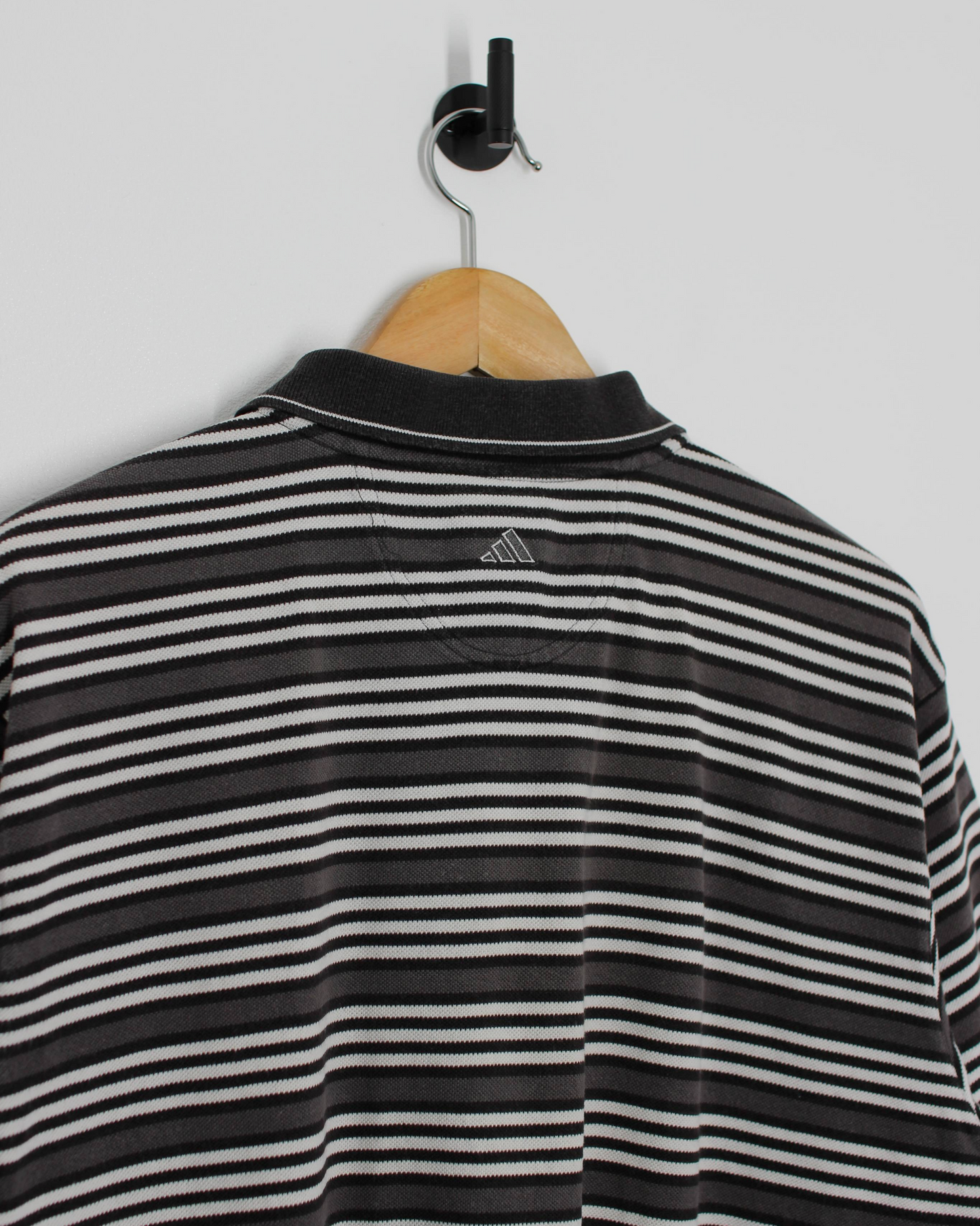 00s Adidas Grey/Black/White Striped Polo-Shirt (XL)