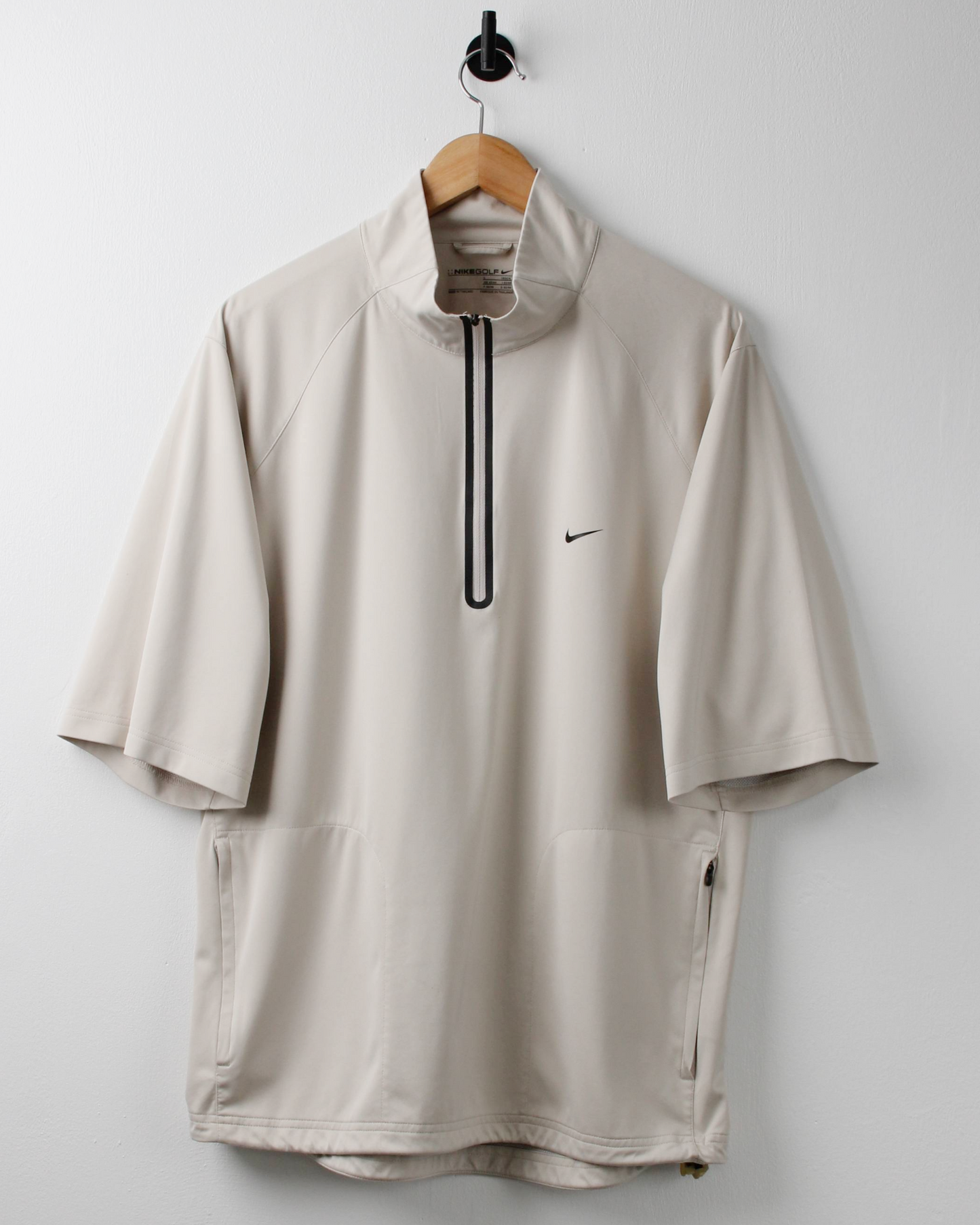 Modern Nike Cream Lightweight Short Sleeve Windbreaker (L)