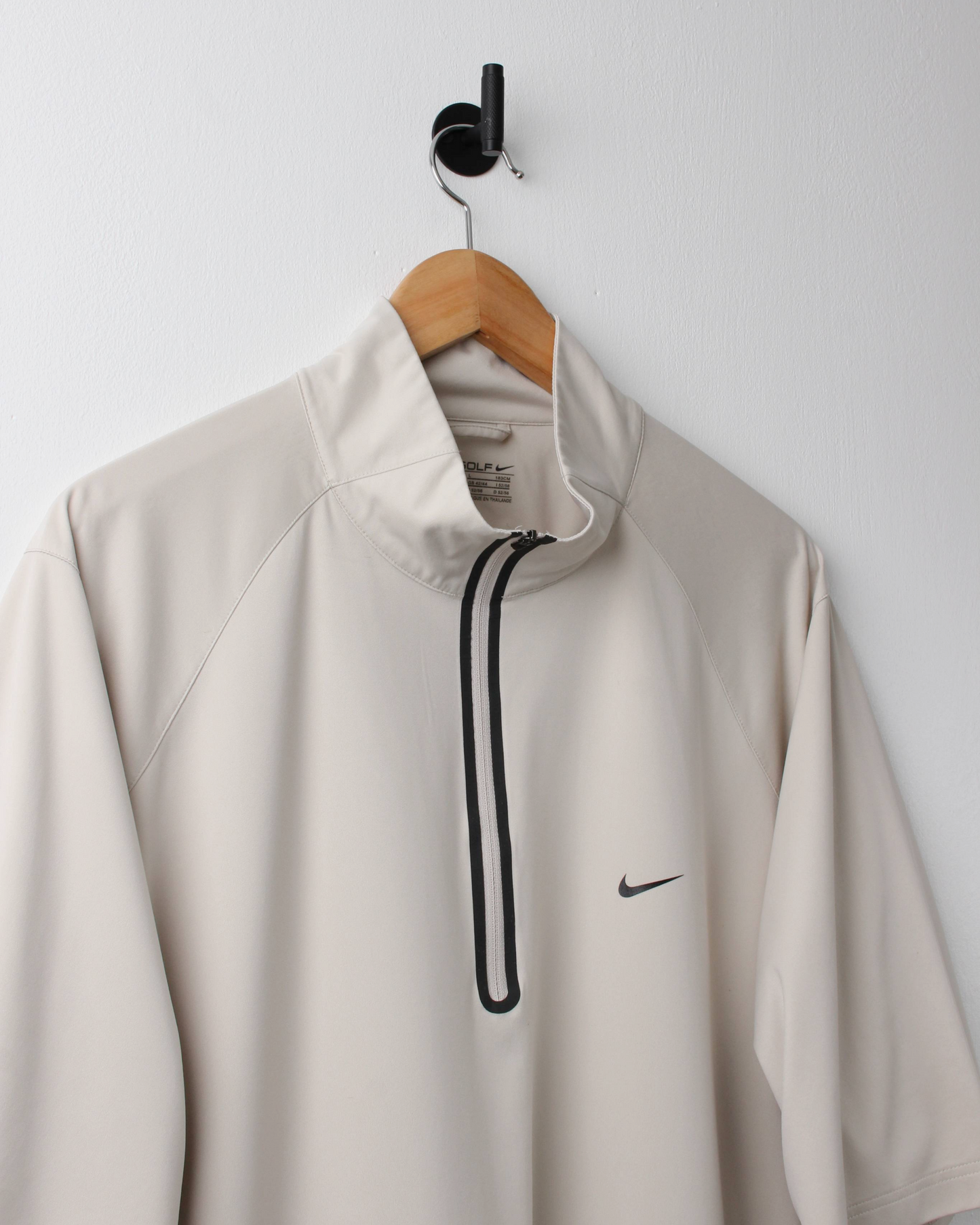 Modern Nike Cream Lightweight Short Sleeve Windbreaker (L)