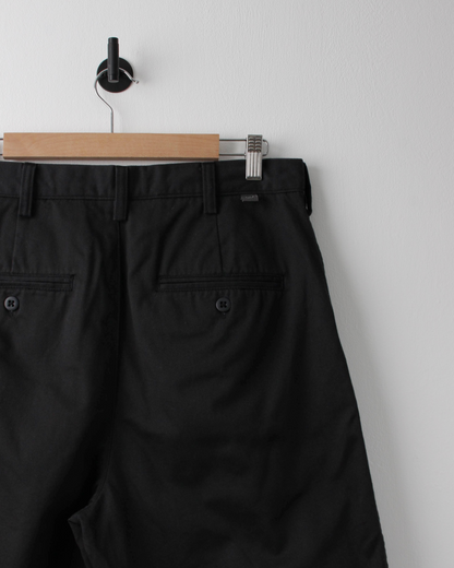 00s Nike Golf Black Pleated Shorts (32W)