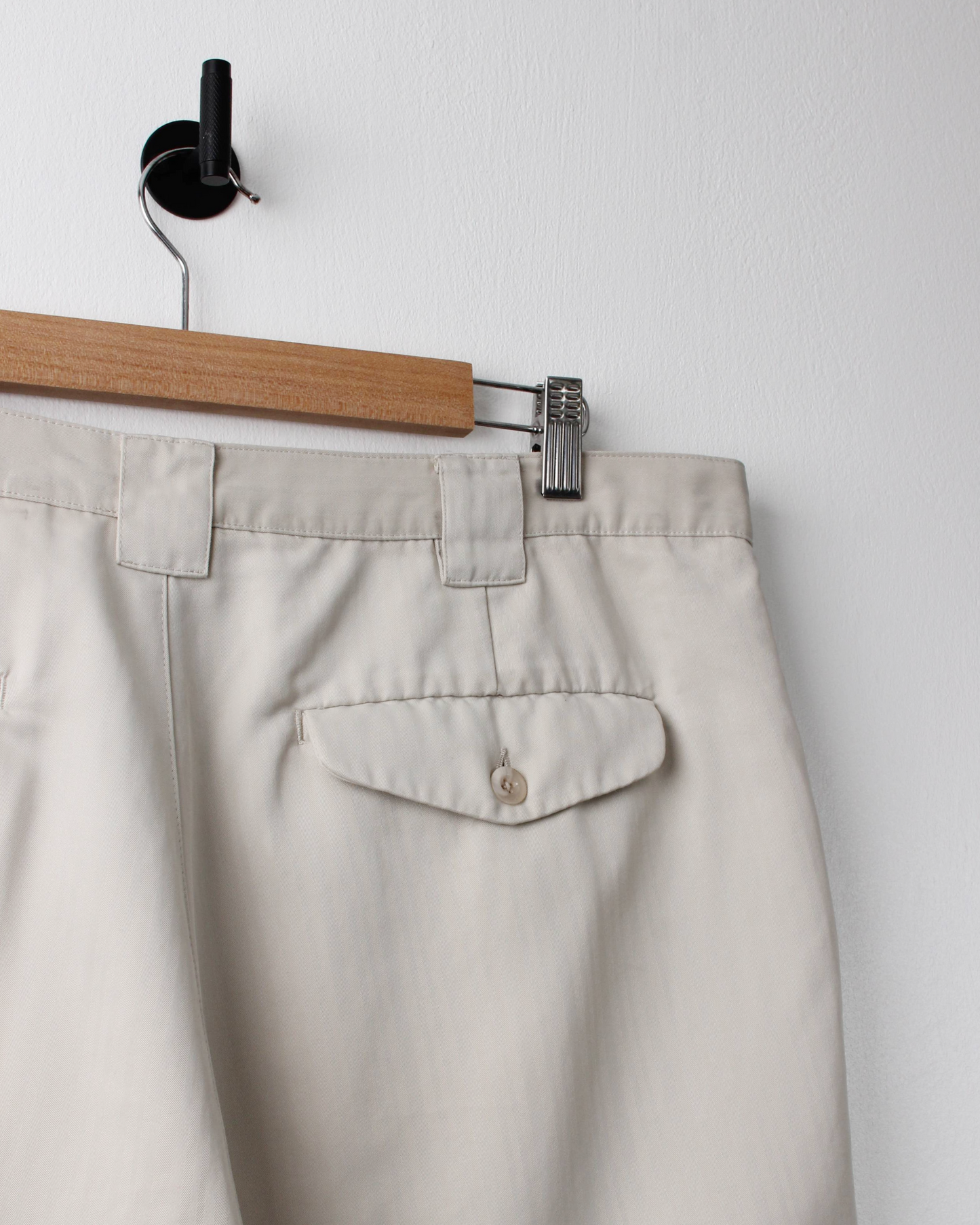 00s Nike Cream Golf Shorts (38W)