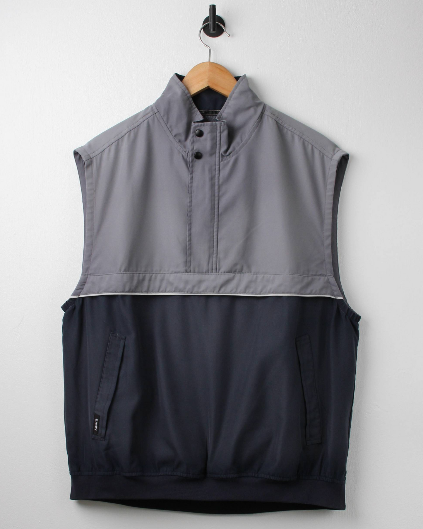 00s Ashworth Grey/Navy Quarter Zip Golf Vest (M)
