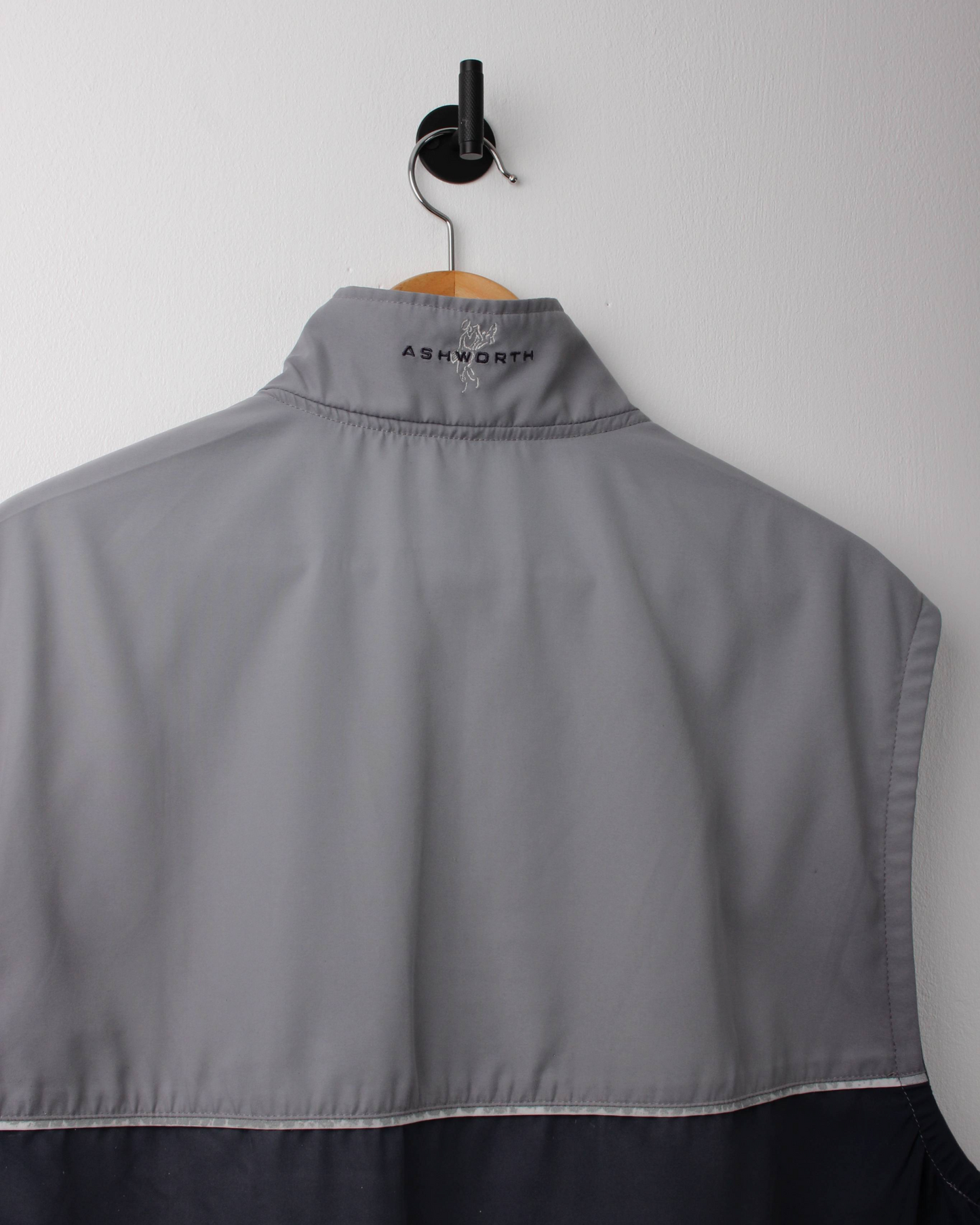 00s Ashworth Grey/Navy Quarter Zip Golf Vest (M)