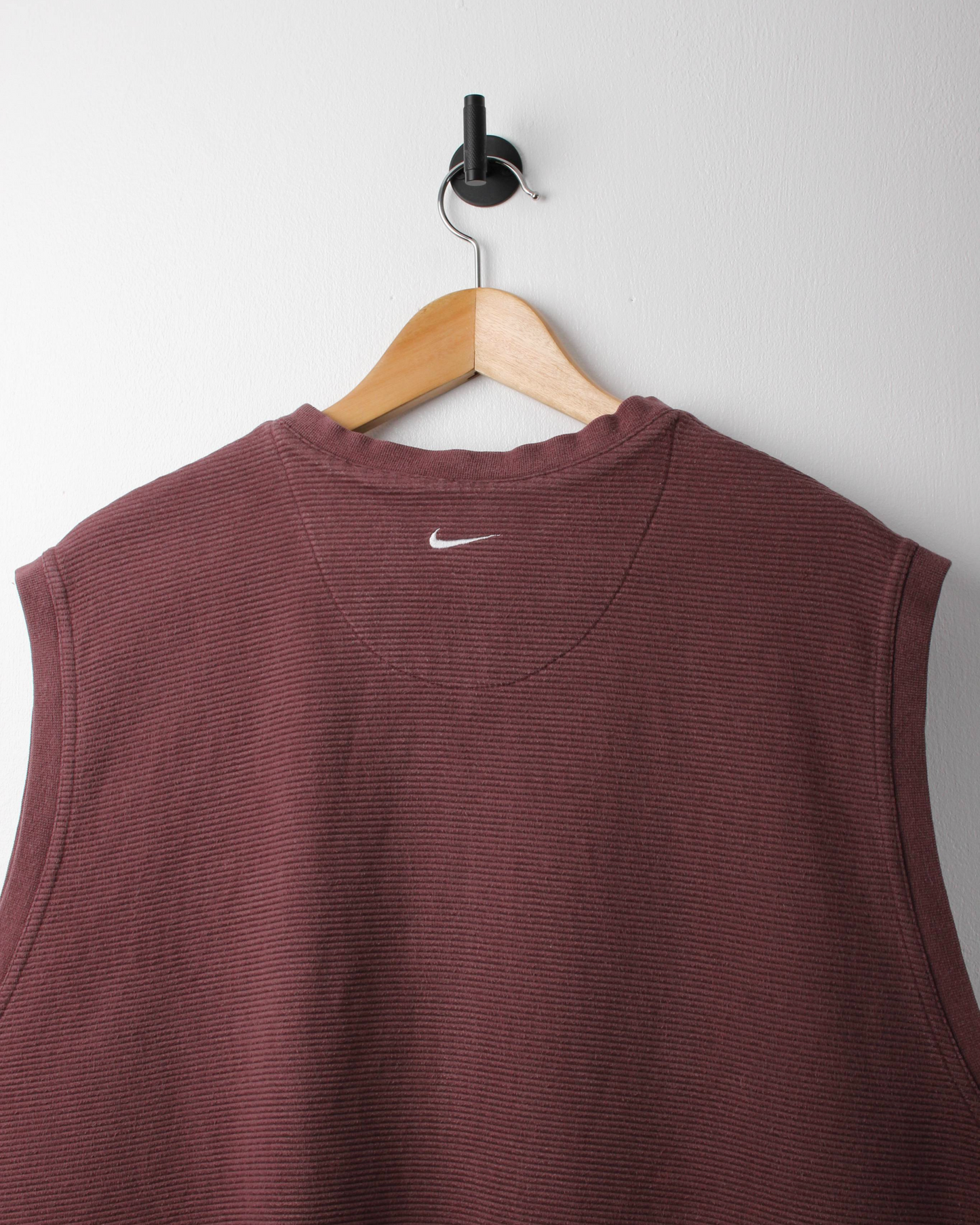 00s Nike Burgundy Ribbed Golf Vest (XL)