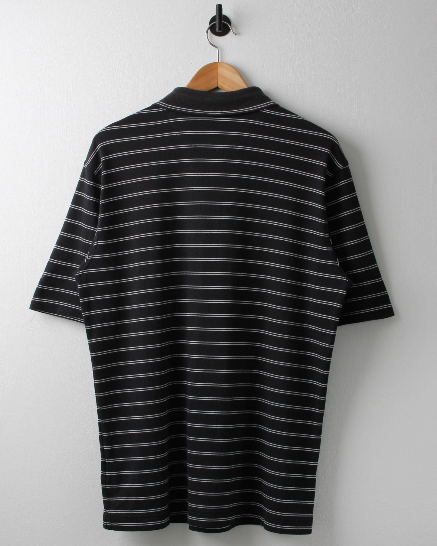 00s Nike Black & White Striped Polo (M)
