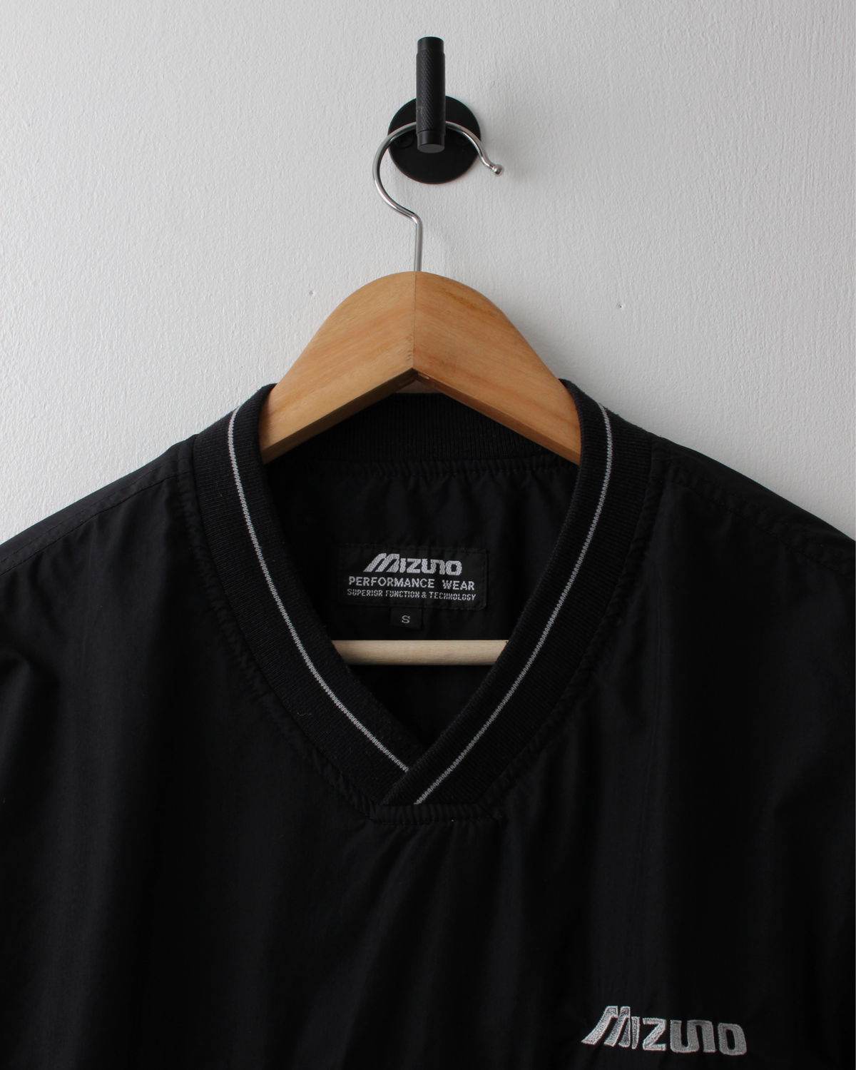 00s Mizuno Black Windbreaker Golf Vest (S)