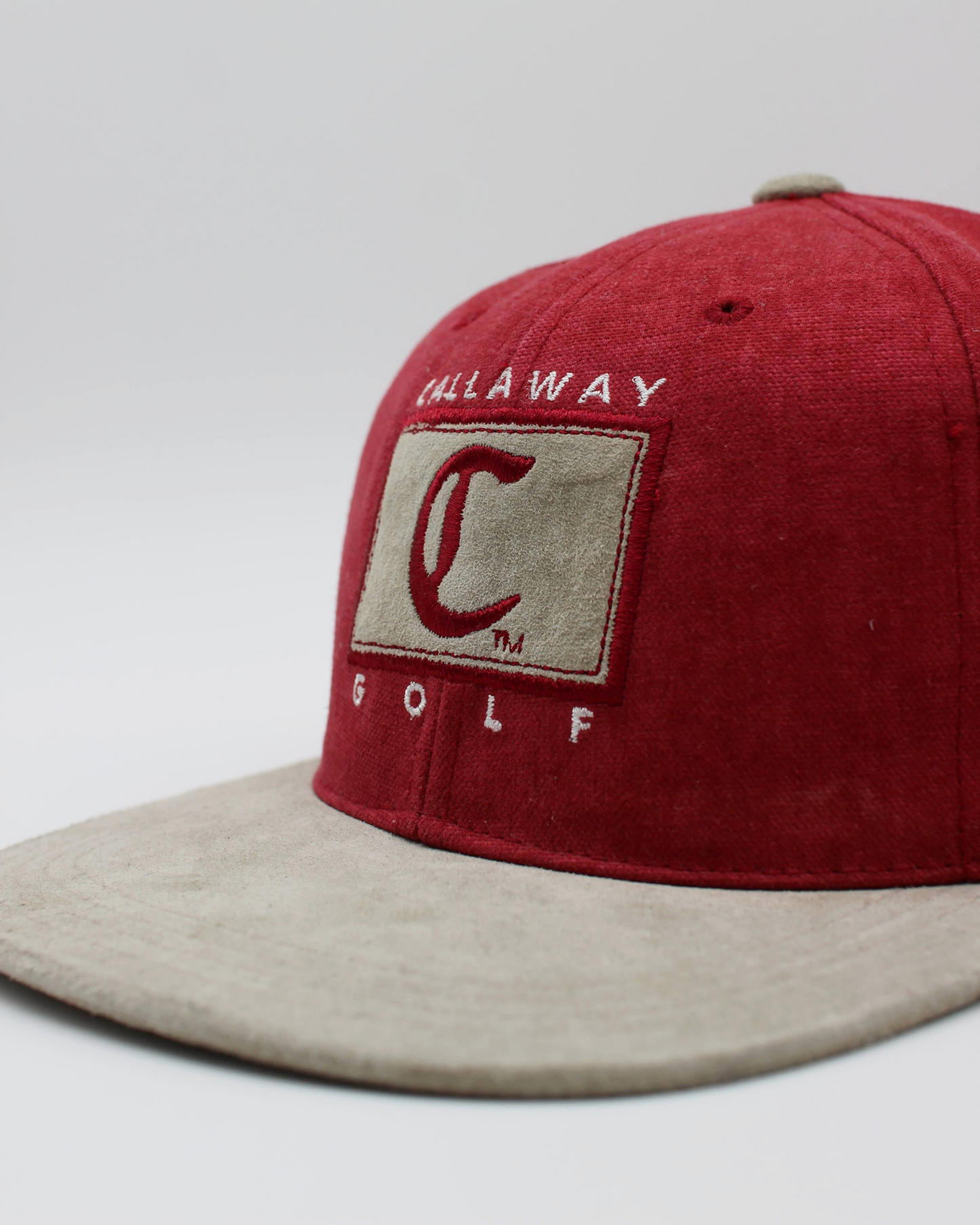 90s Callaway ‘C’ Logo Red & Beige Suede Golf Cap