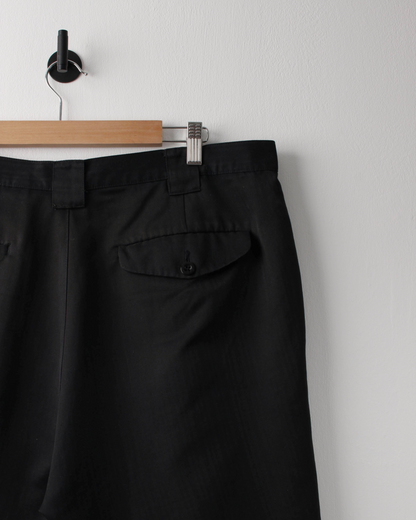 00s Nike Black Golf Shorts (38W)