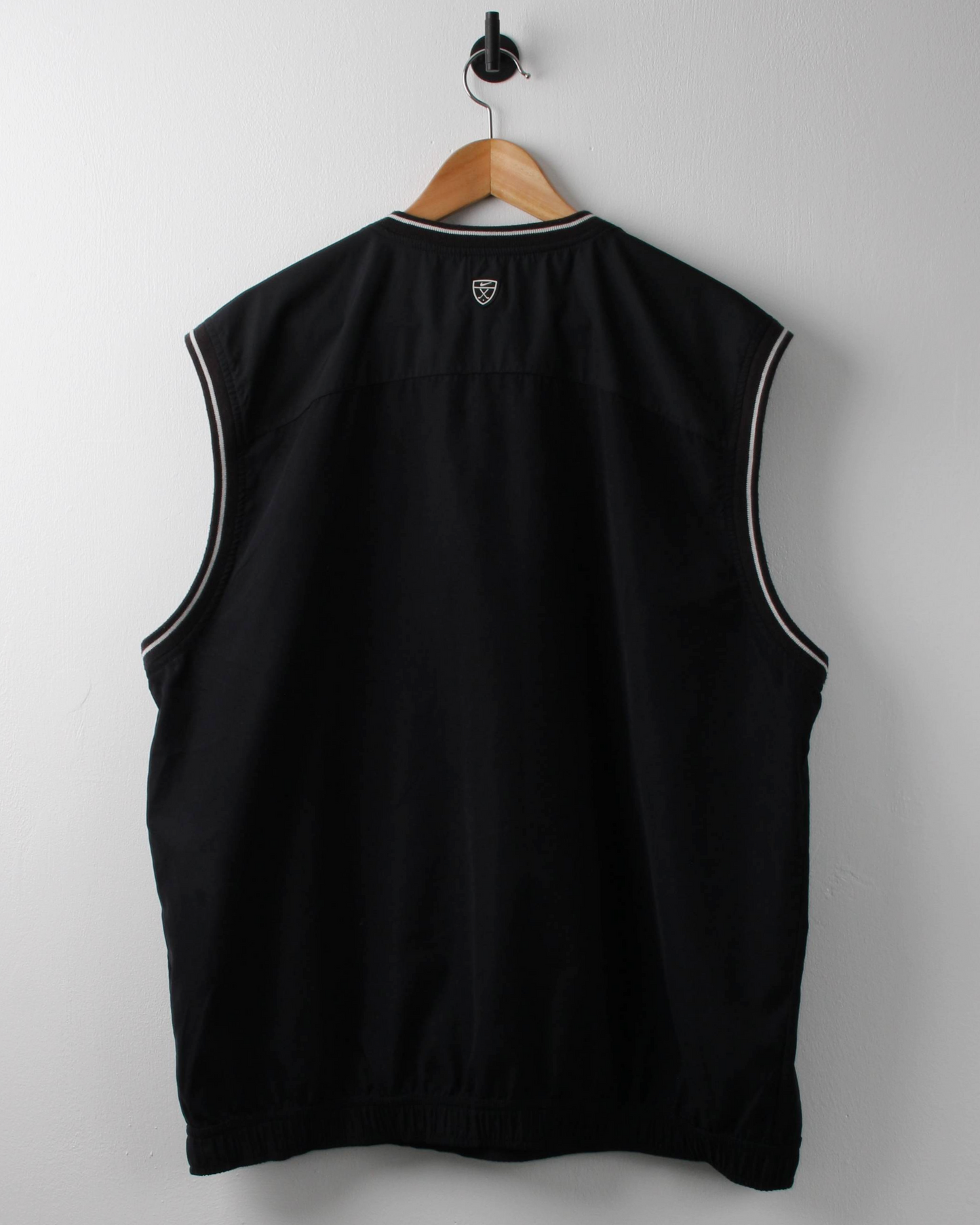 00s Nike Black Windbreaker Golf Vest (L)