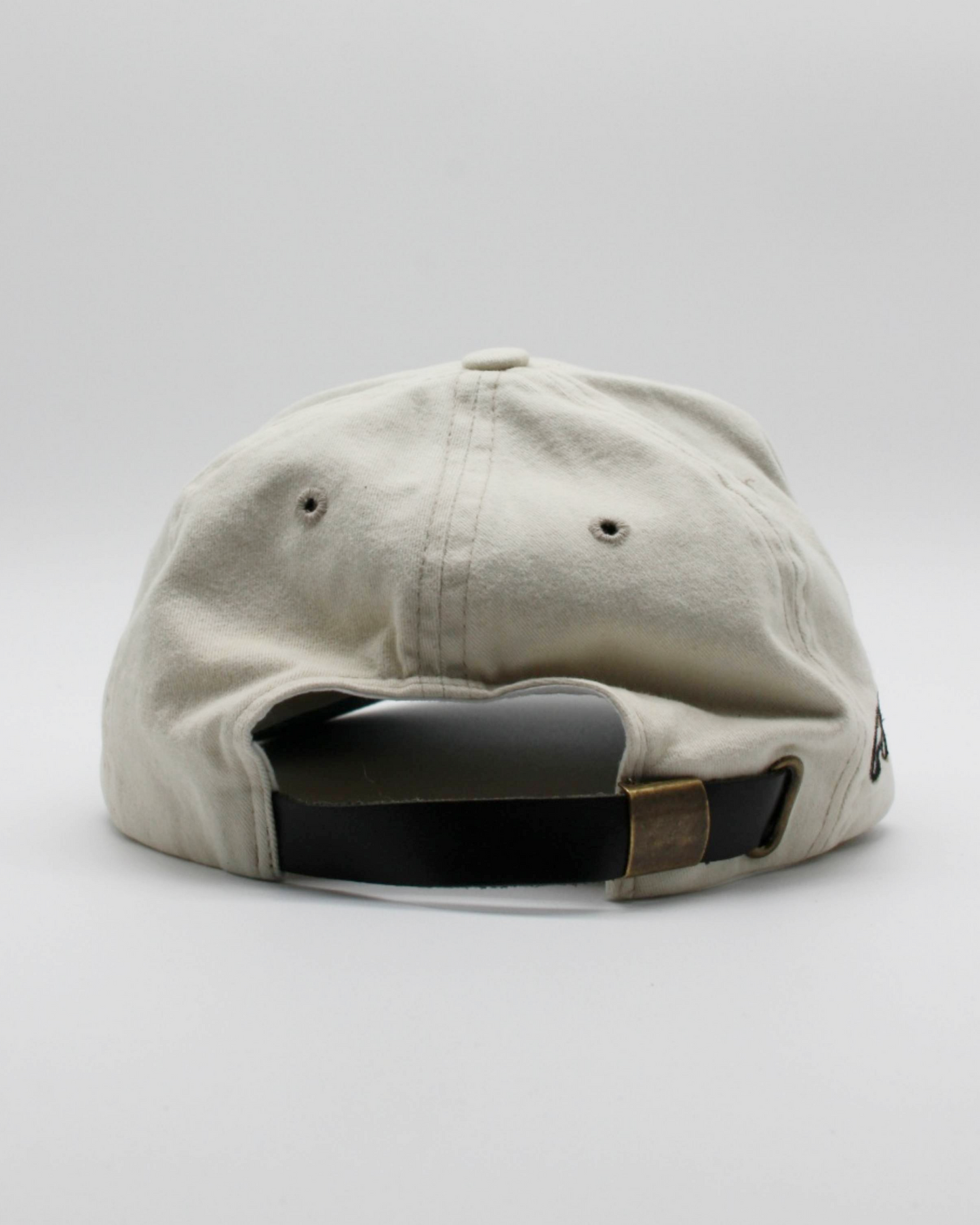 90s Pinnacle Gold LS White Cap
