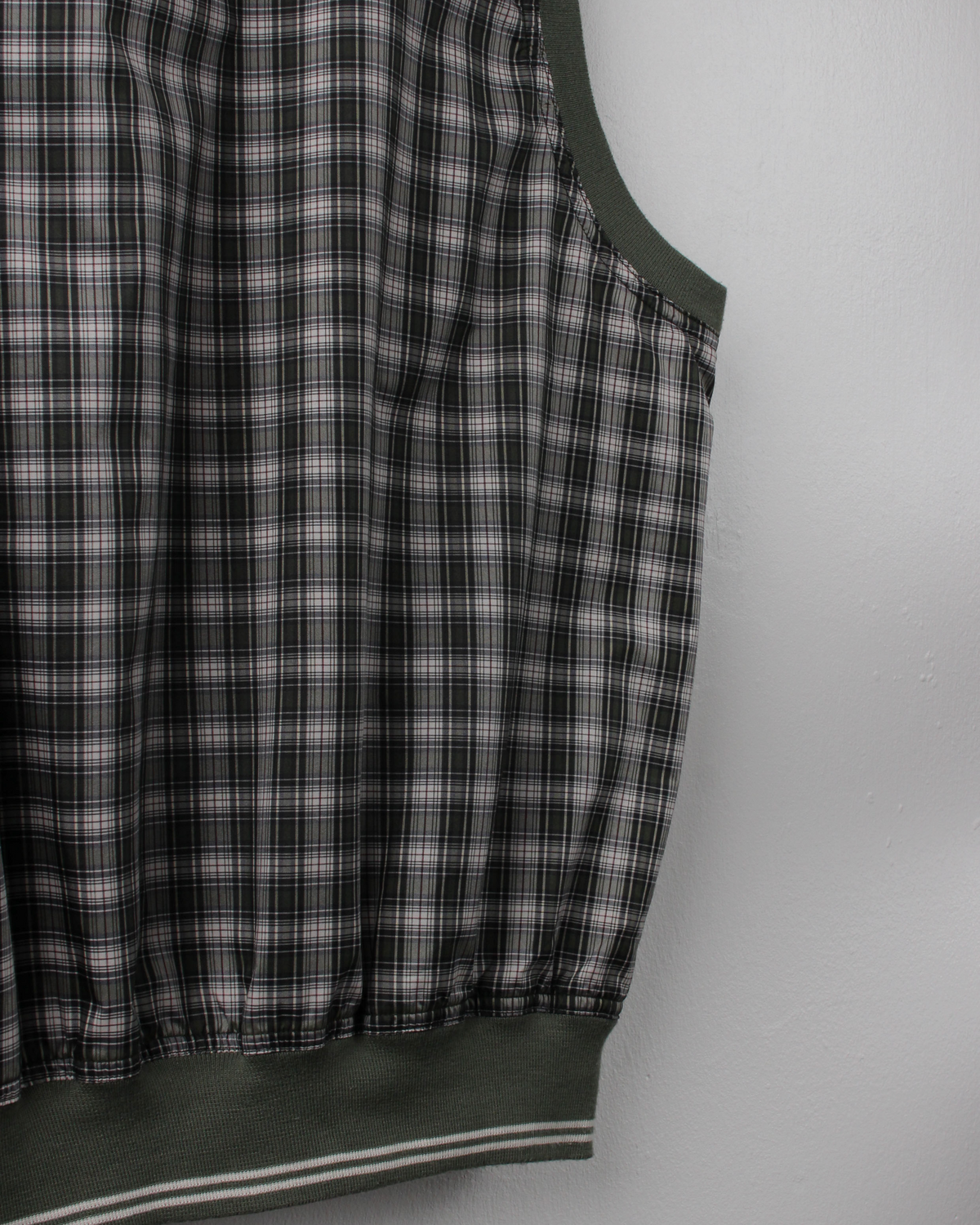 90s Greg Norman Green Chequered Windbreaker Golf Vest (L)