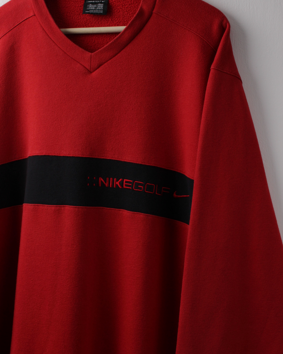 00s Nike Red & Black V-Neck Sweatshirt (XL)