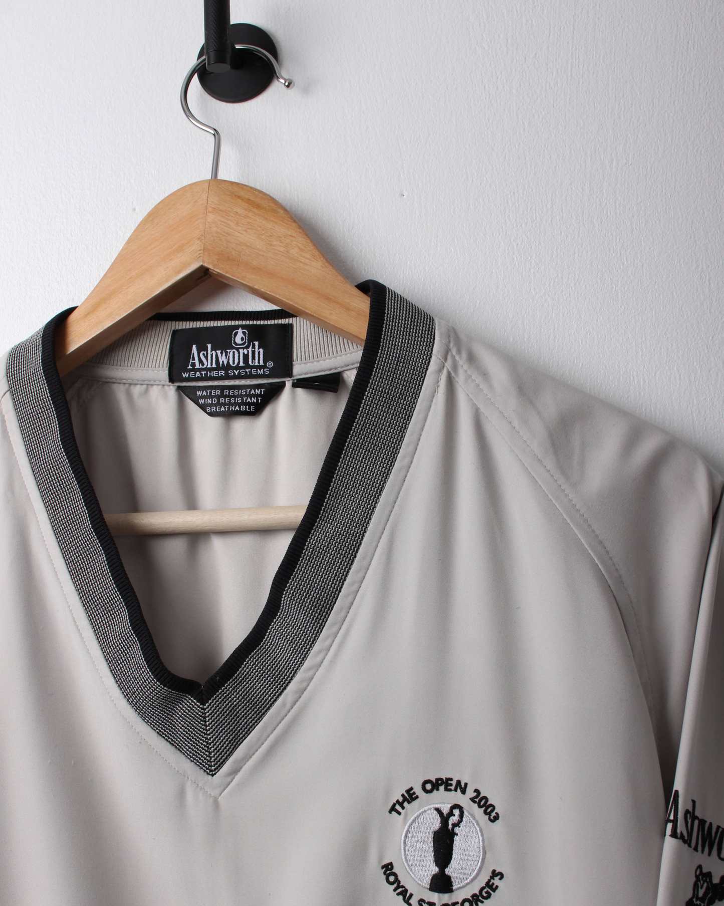 2003 Open Championship Ashworth Cream V-Neck Windbreaker (M)