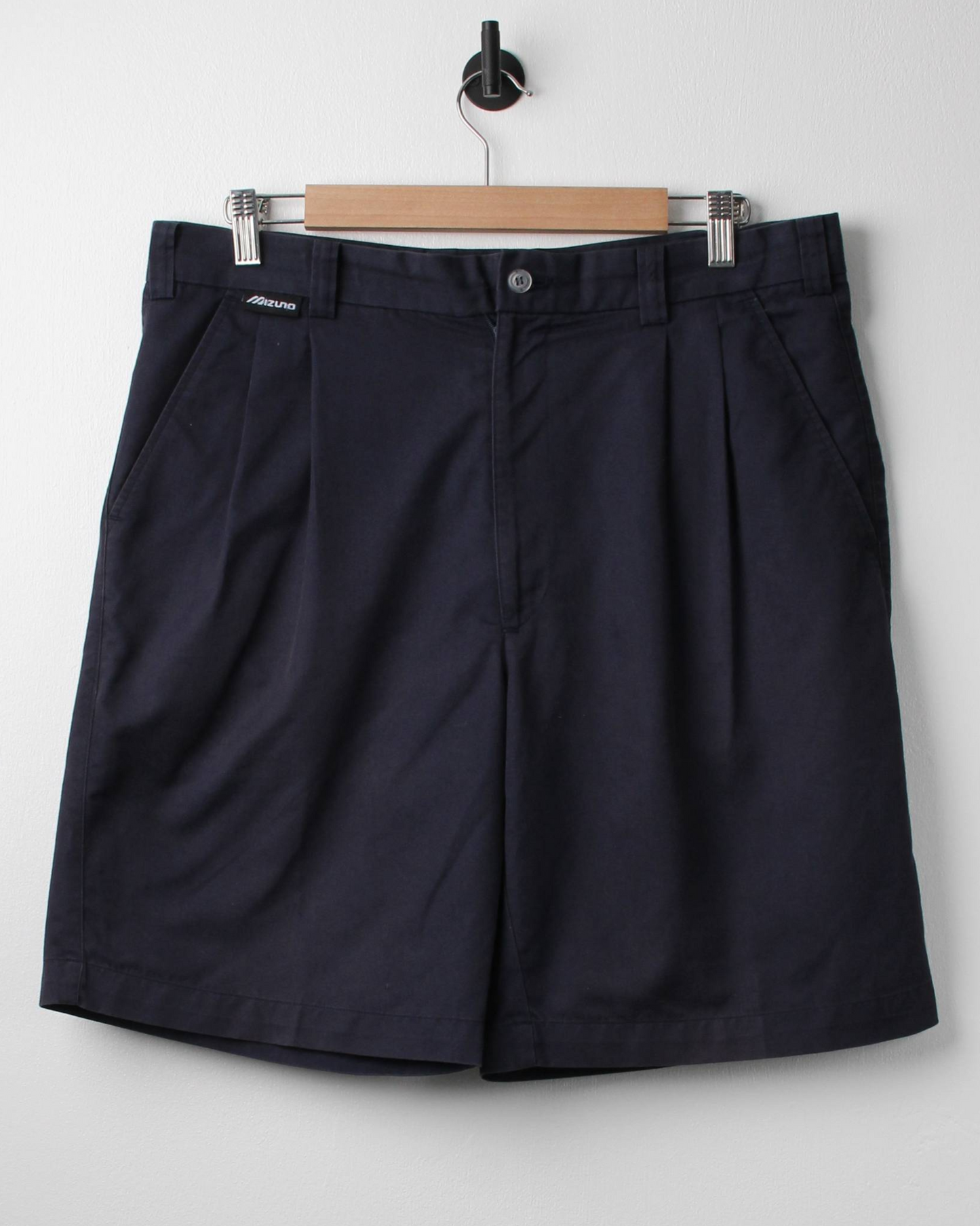 00s Mizuno Navy Pleated Golf Shorts (34W)