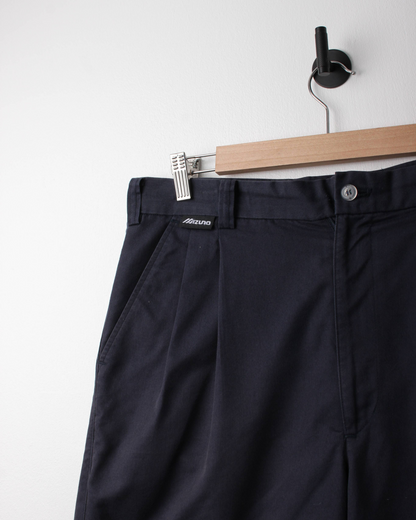00s Mizuno Navy Pleated Golf Shorts (34W)