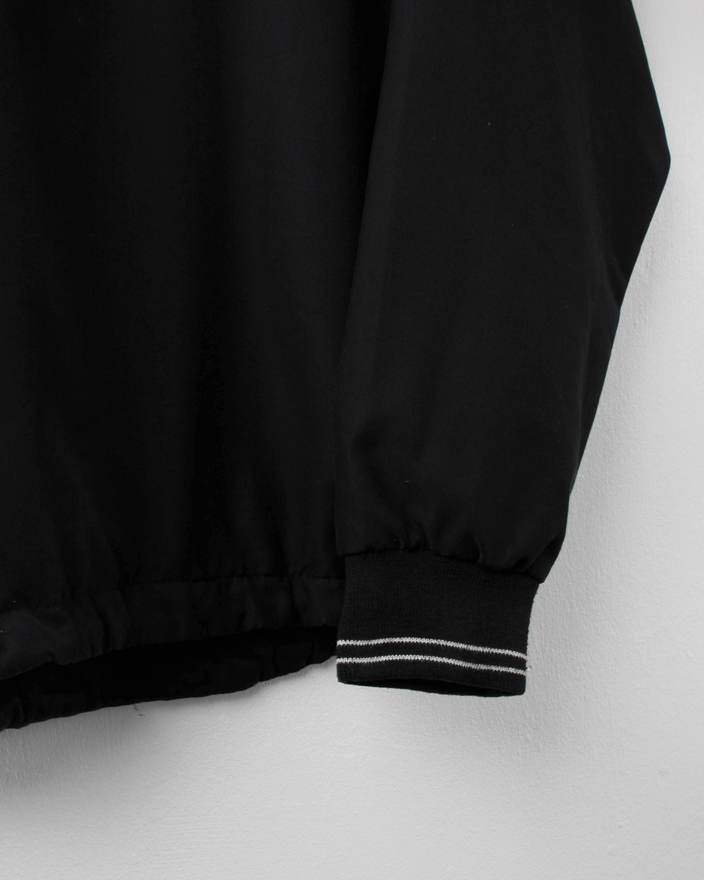 00s Nike Black & White V-Neck Windbreaker (S)