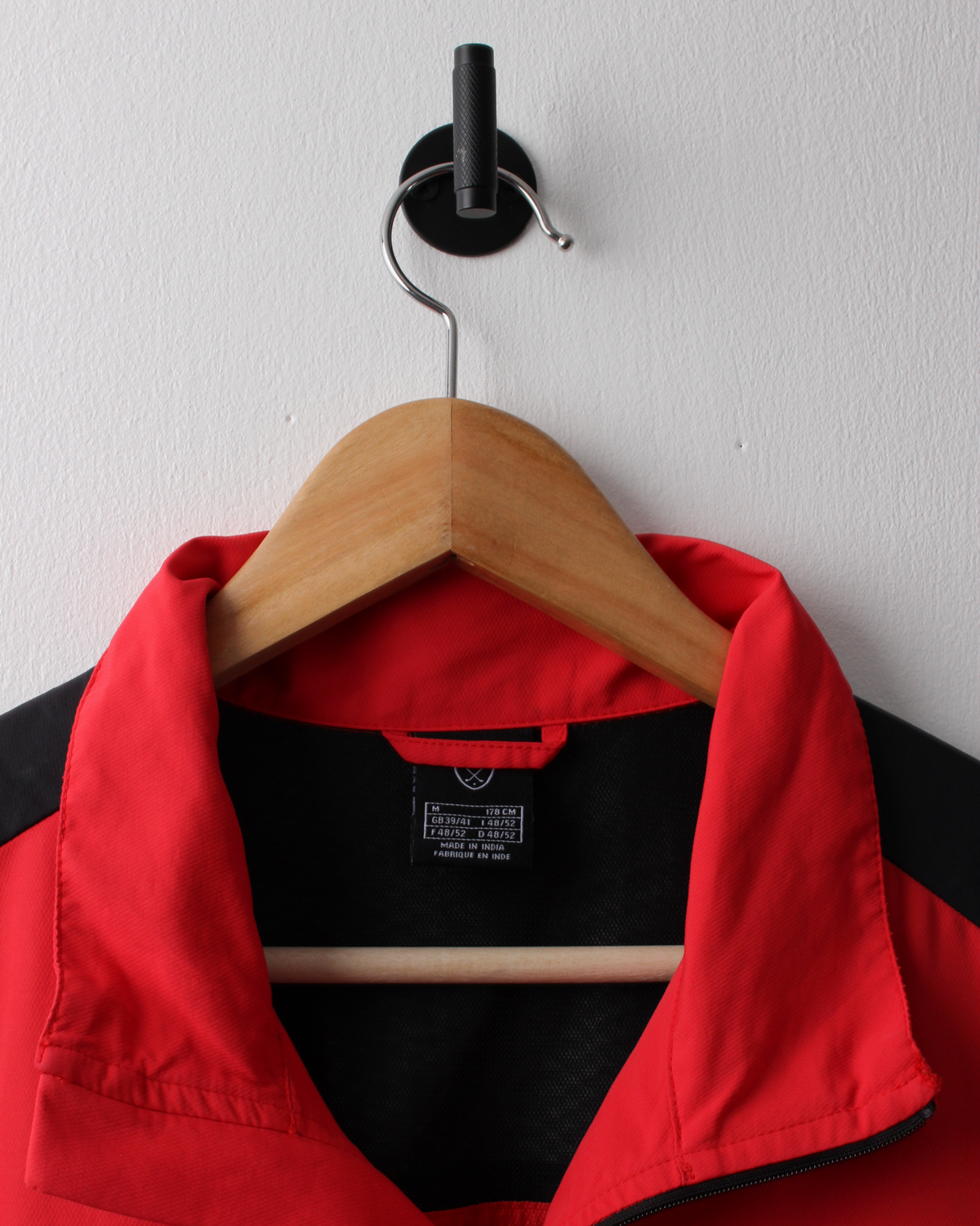 00s Nike Red & Black Short Sleeve Windbreaker (M)