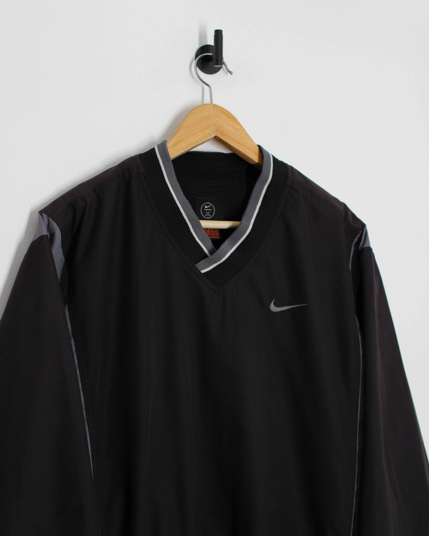 90s Nike Black/Grey V-Neck Windbreaker (S)