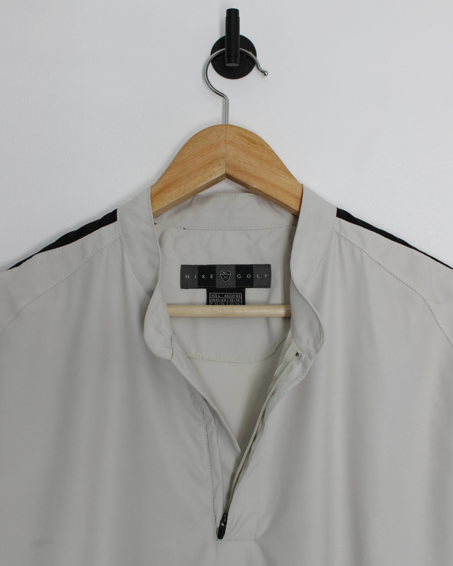 00s Nike Shield Logo Cream/Black Lightweight Windbreaker (L)