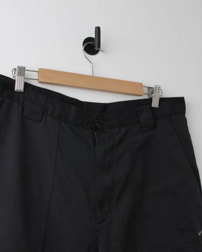 00s Nike Black Golf Shorts (36W)
