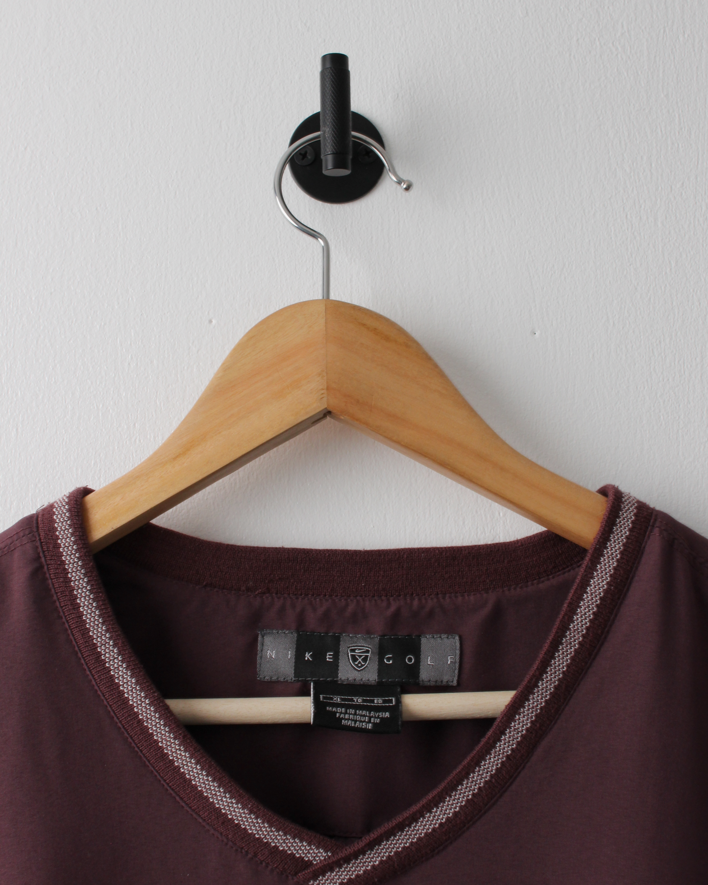 00s Nike Burgundy Windbreaker (XL)