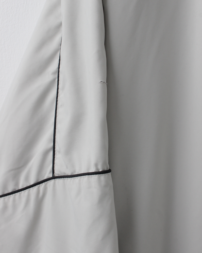 90s Nike Cream & Black V-Neck Windbreaker (XL)