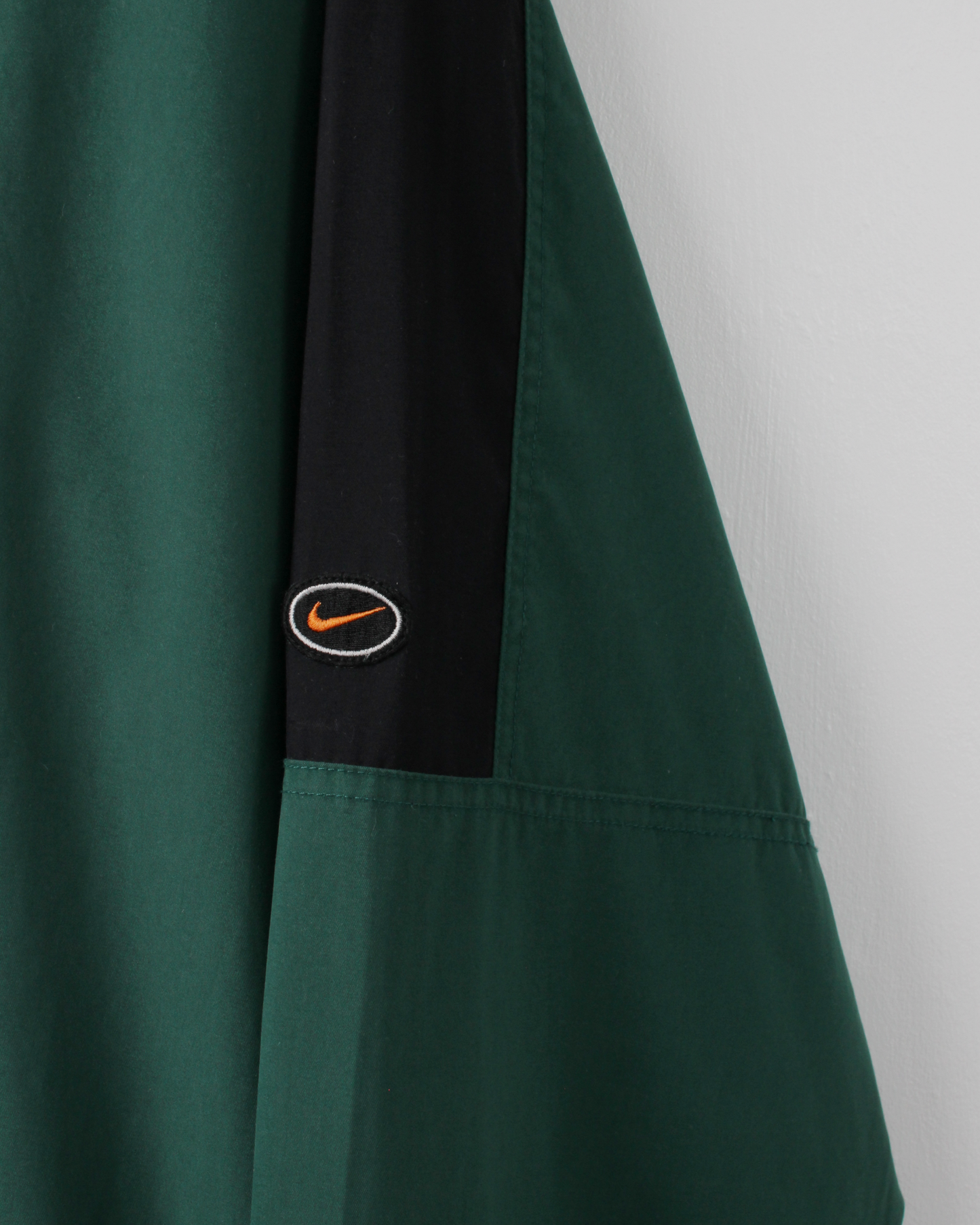 90s Nike Green & Black Windbreaker (XL)