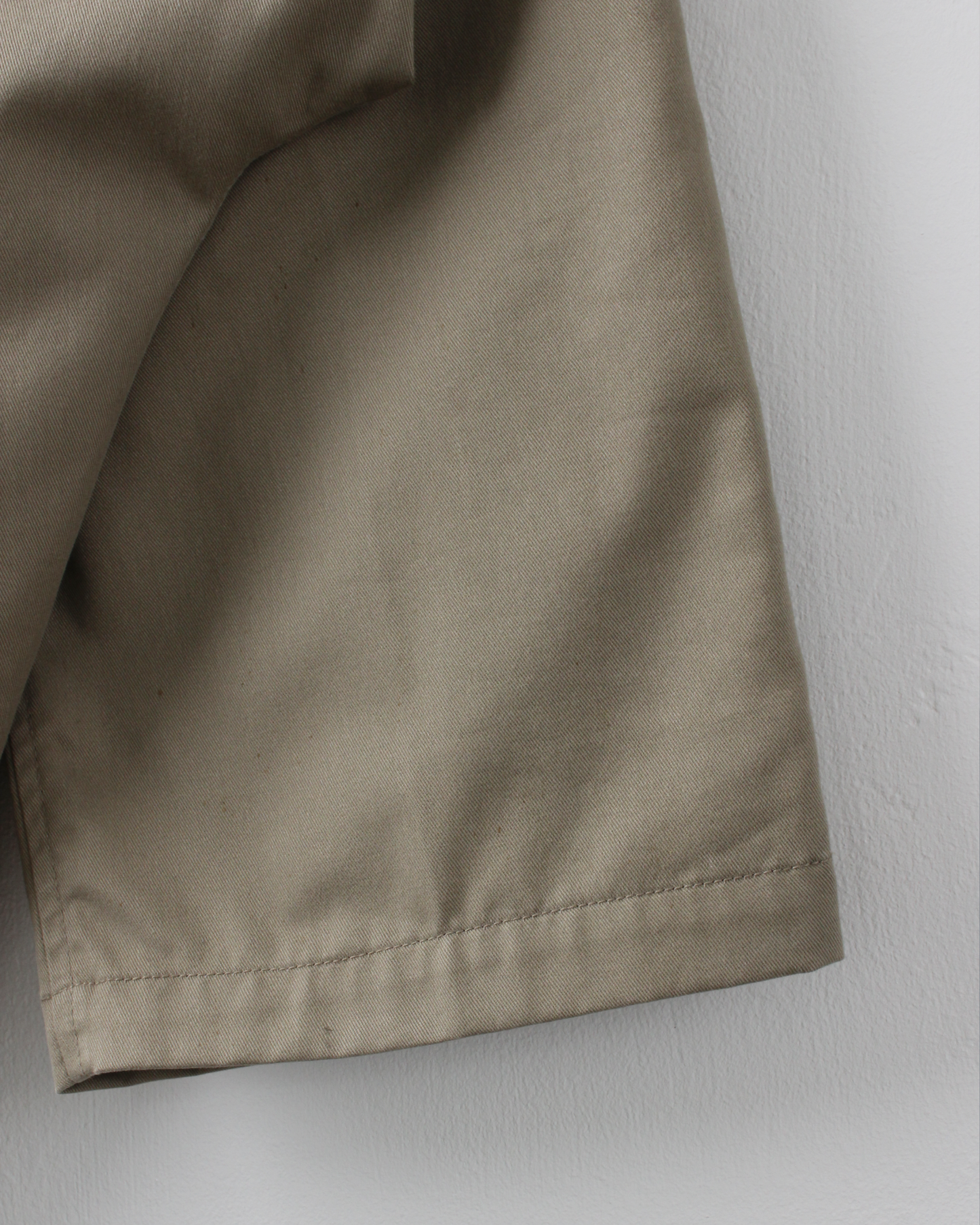 00s Nike Beige Pleated Golf Trousers (32W 34L)