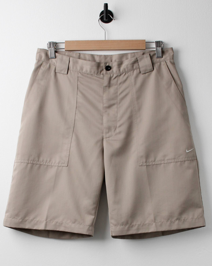 00s Nike Shield Logo Beige Golf Shorts (32W)
