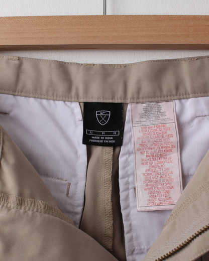00s Nike Shield Logo Beige Golf Shorts (32W)