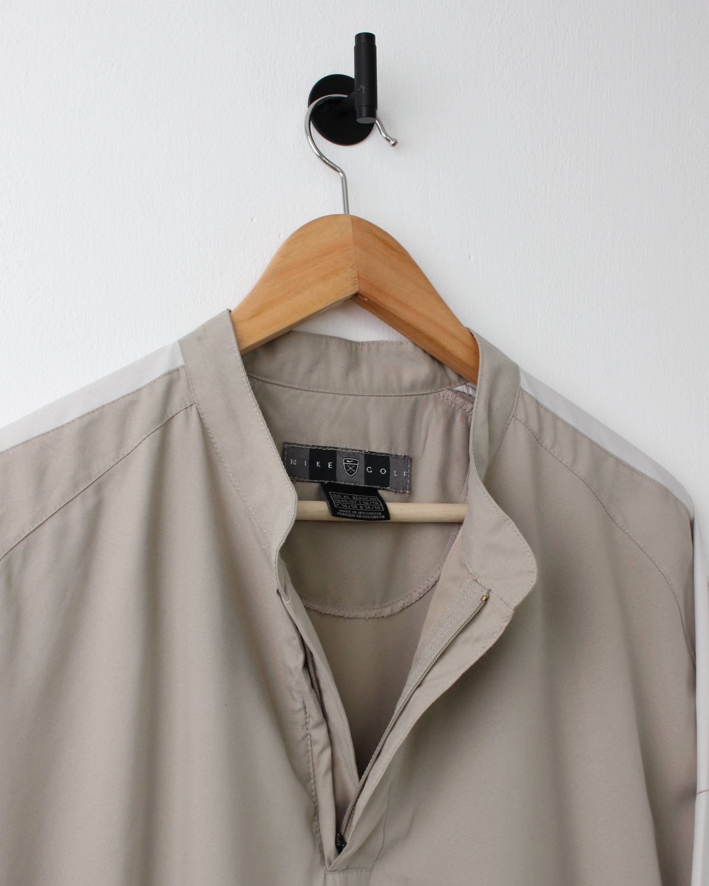 00s Nike Shield Logo Cream & White Quarter Zip Windbreaker (XL)