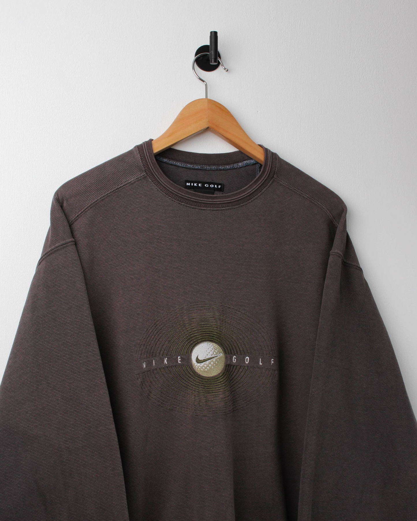 90s Nike Charcoal Graphic Heavyweight Sweatshirt (M)