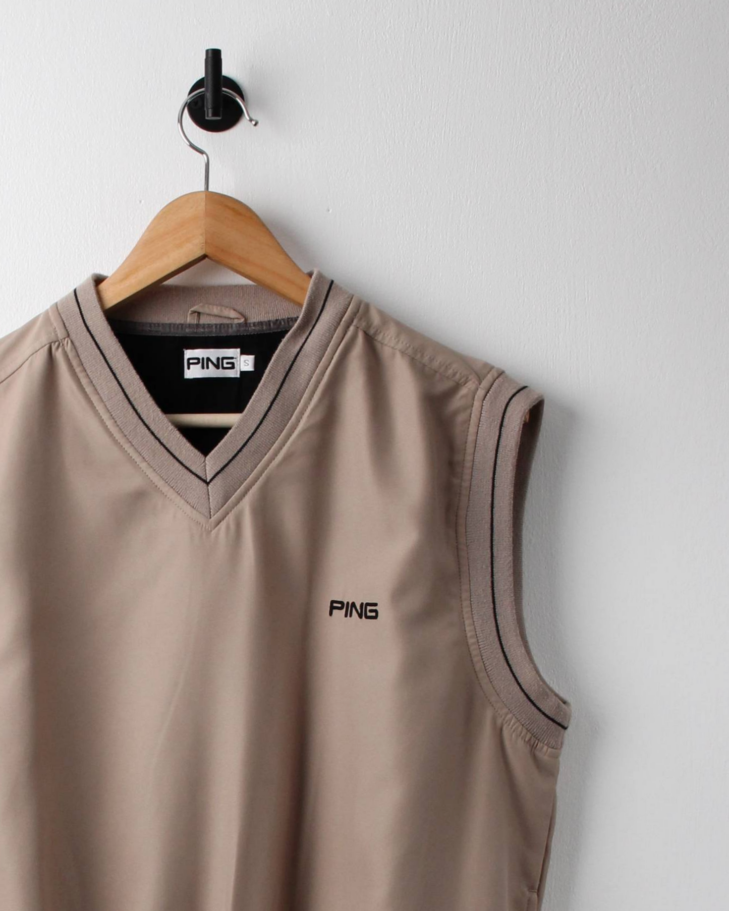 00s Ping ‘Mr Ping’ Logo Khaki Golf Vest (S)