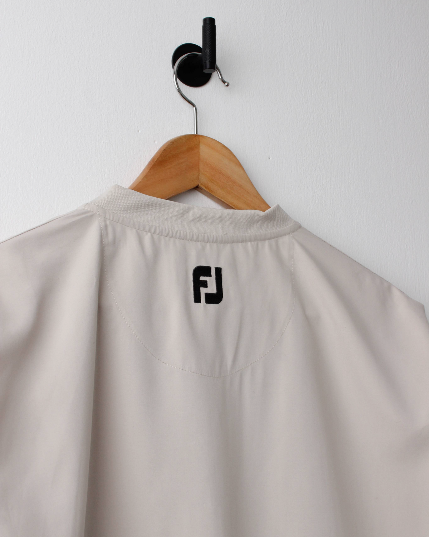 90s FootJoy Cream Lightweight Short Sleeved Windbreaker (M)