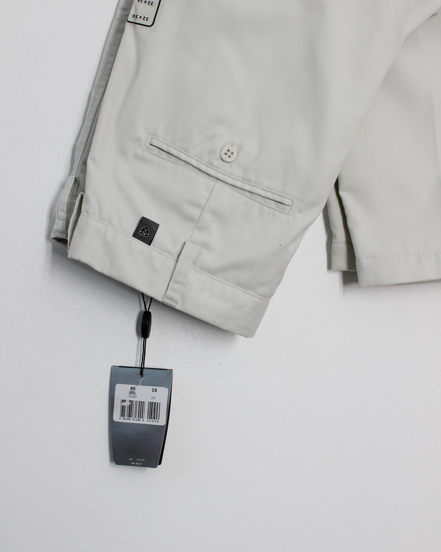 00s Nike Baggy Cream Pleated Trousers with Tags (32W 36L)