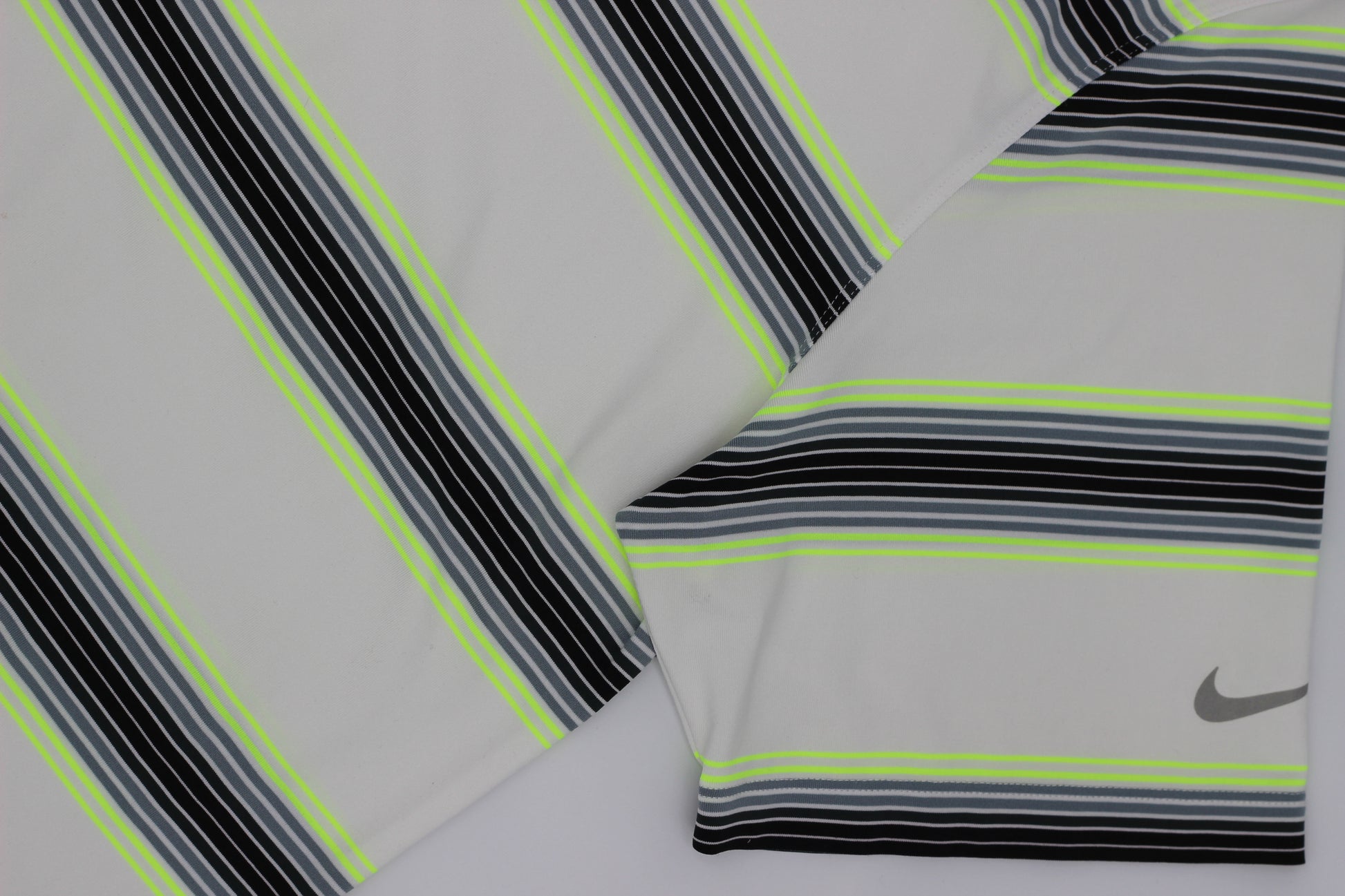 Nike White/Yellow/Black Striped Polo-Shirt (L) - Generation Mulligan