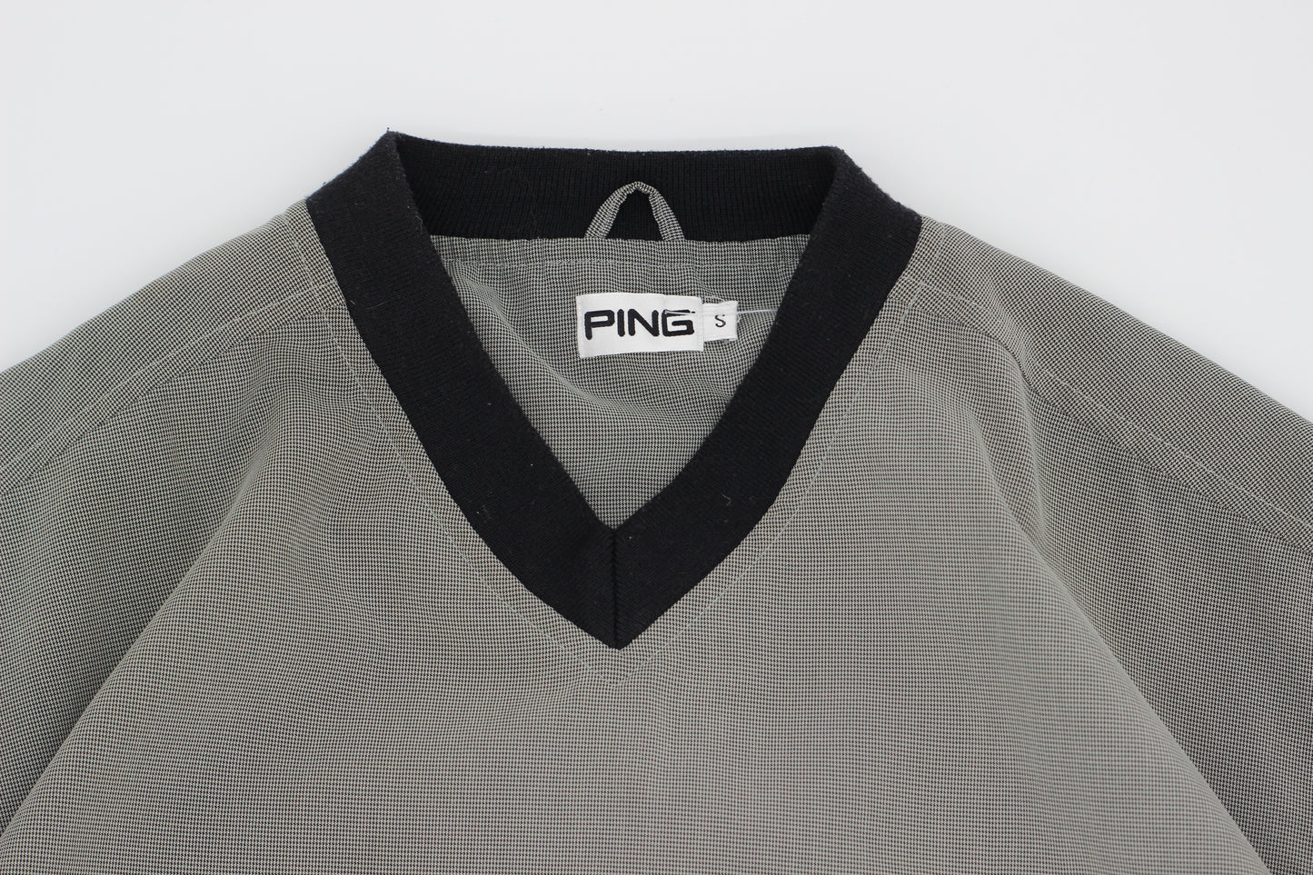 Ping Light Grey/Black Windbreaker (S)