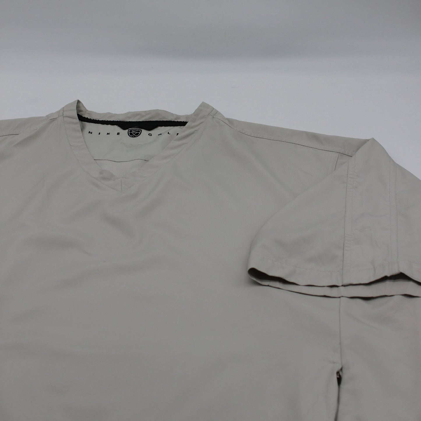Nike Beige Short Sleeve Windbreaker (XL)