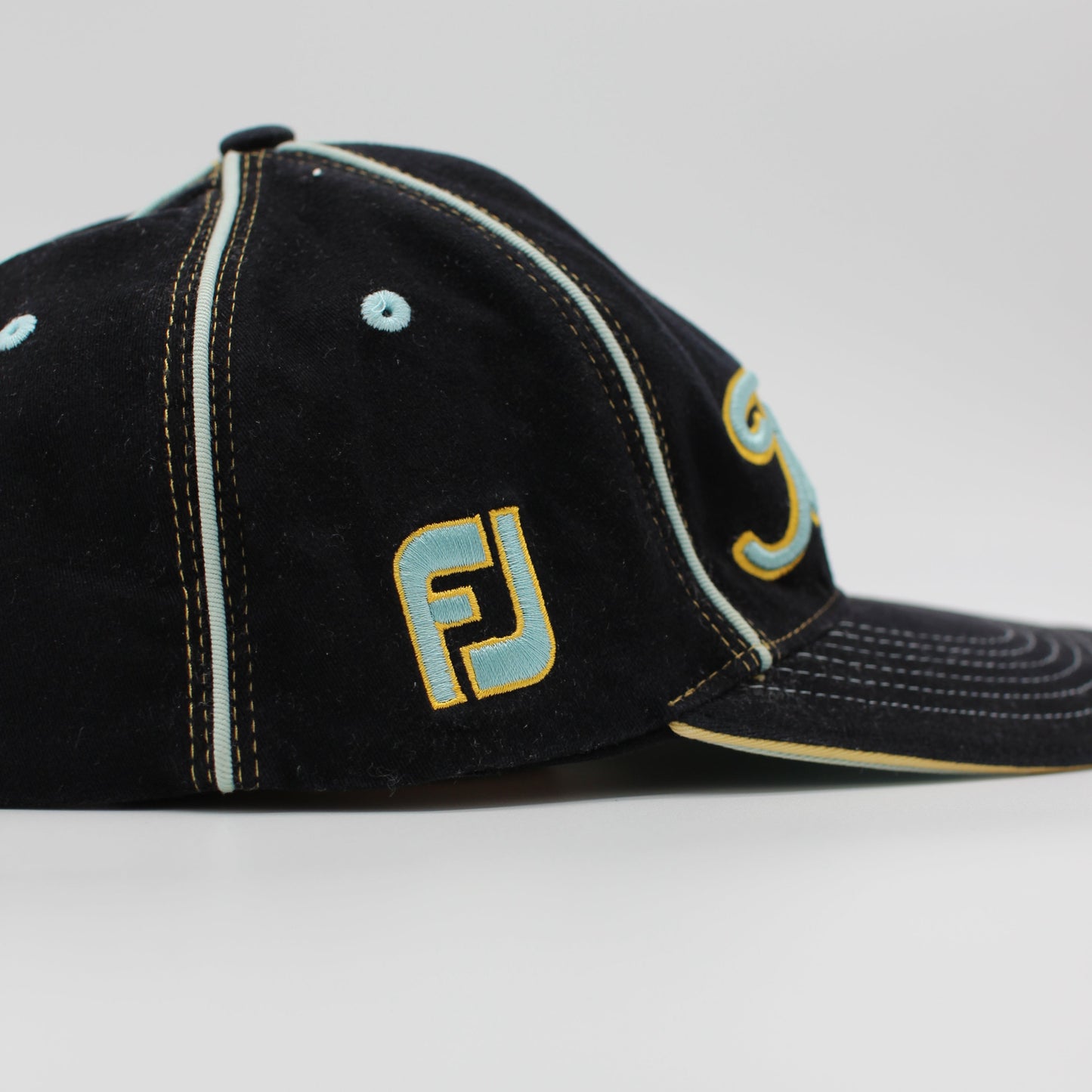 Titleist Black/Blue/Yellow Golf Cap (M)