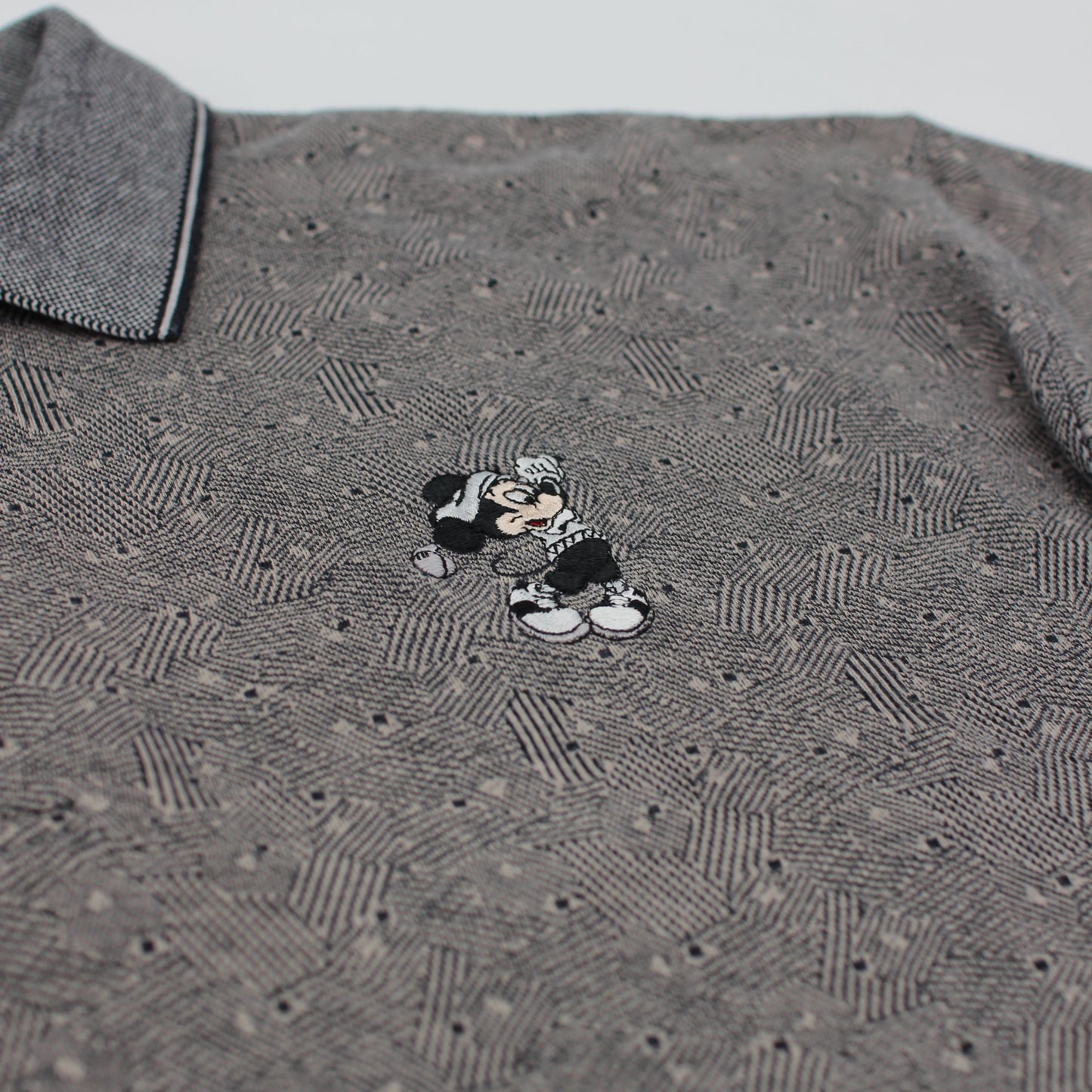 Walt Disney Grey Abstract Polo-Shirt (XL/XXL)