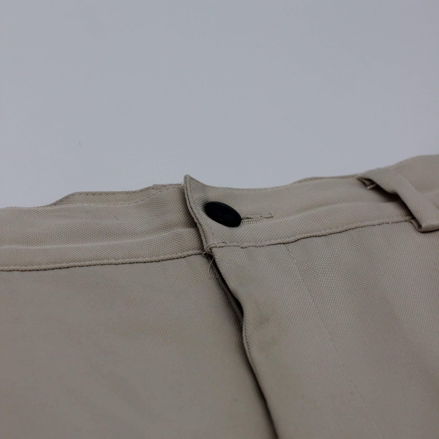 Nike Beige Golf Shorts (L, 36W)