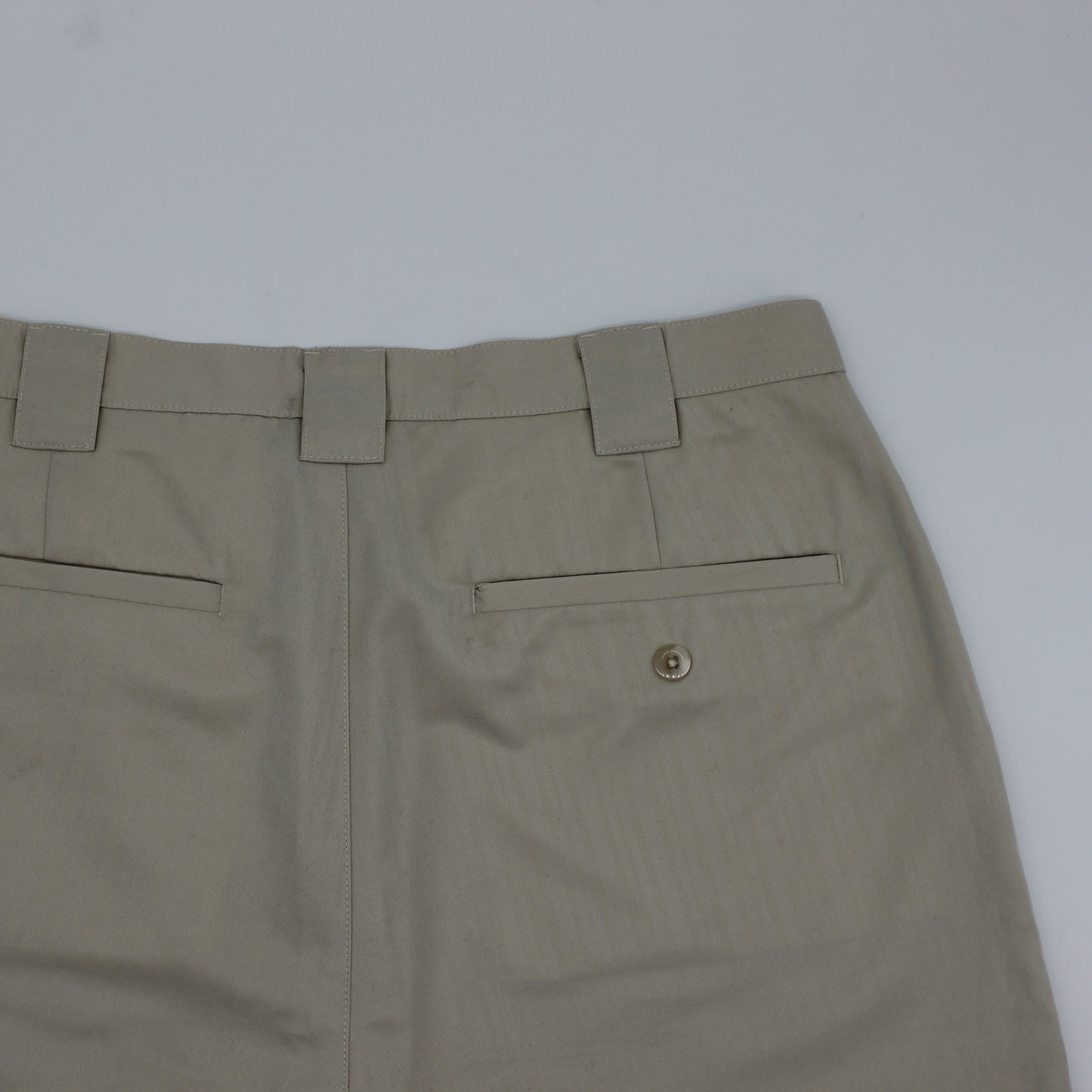Nike Beige Golf Shorts (M, 34W)