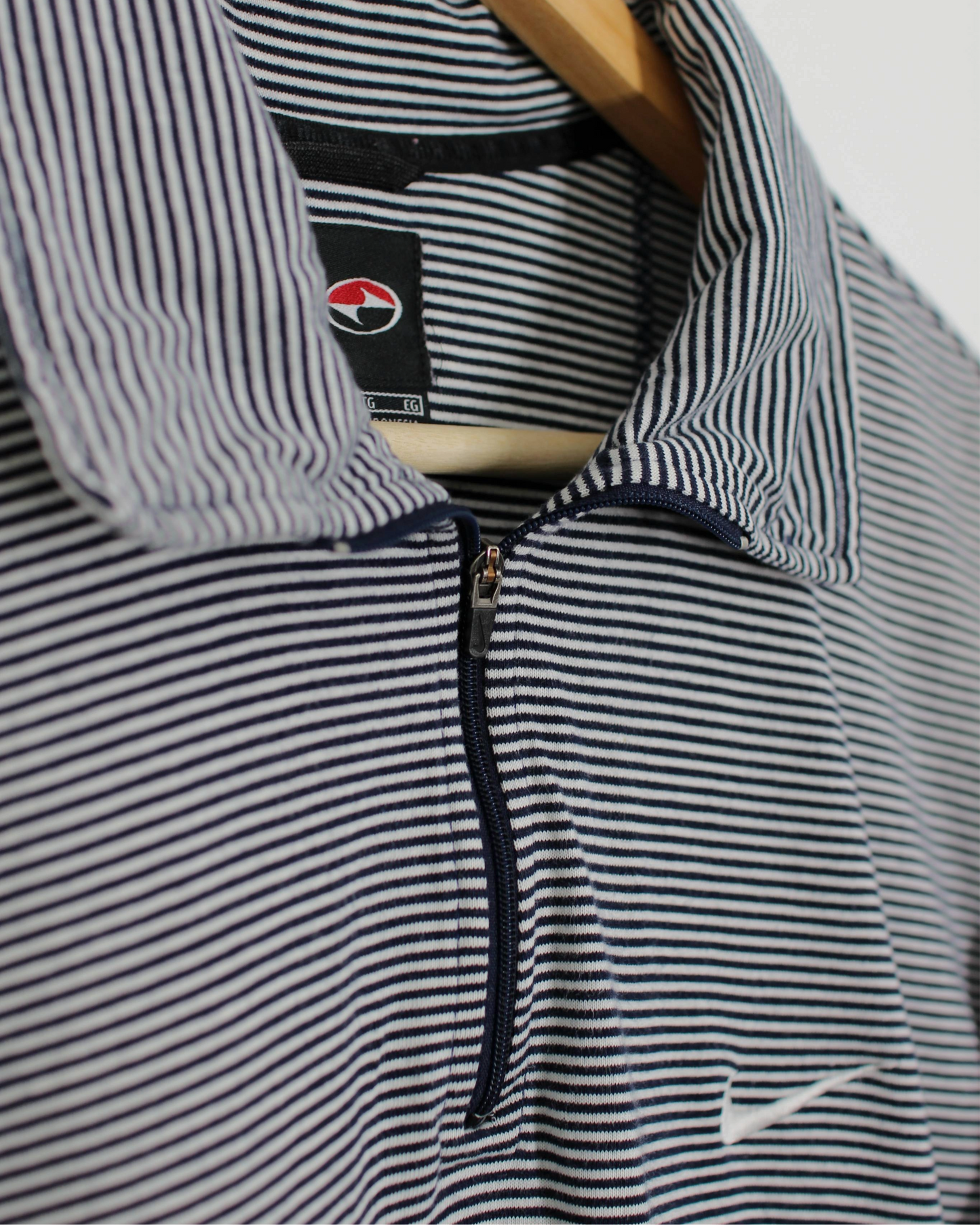 90s Nike Yin Yang White/Black Zipped Polo-Shirt (XL)