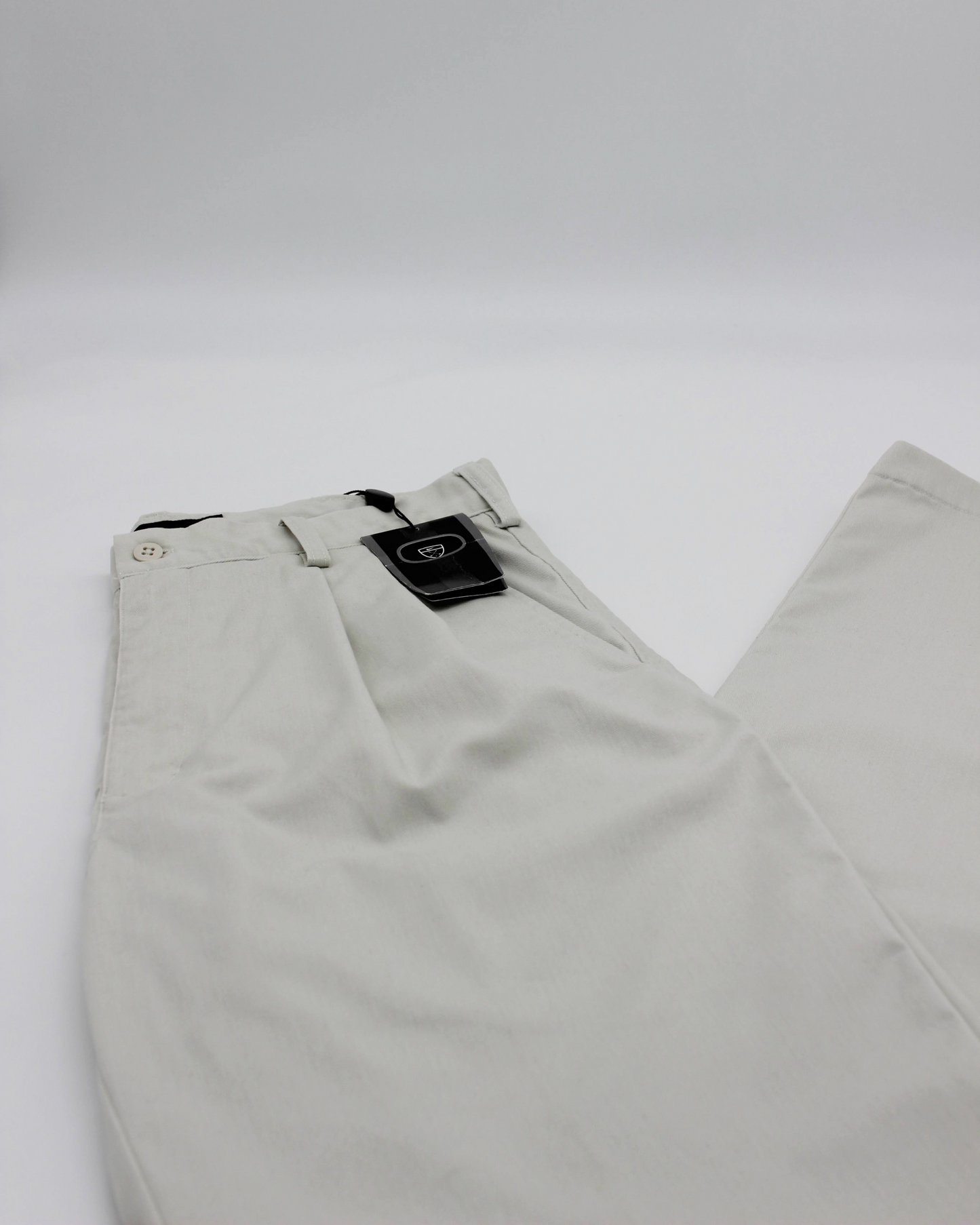 00s Nike Baggy Fit Beige Trousers with Tags (32W 36L)