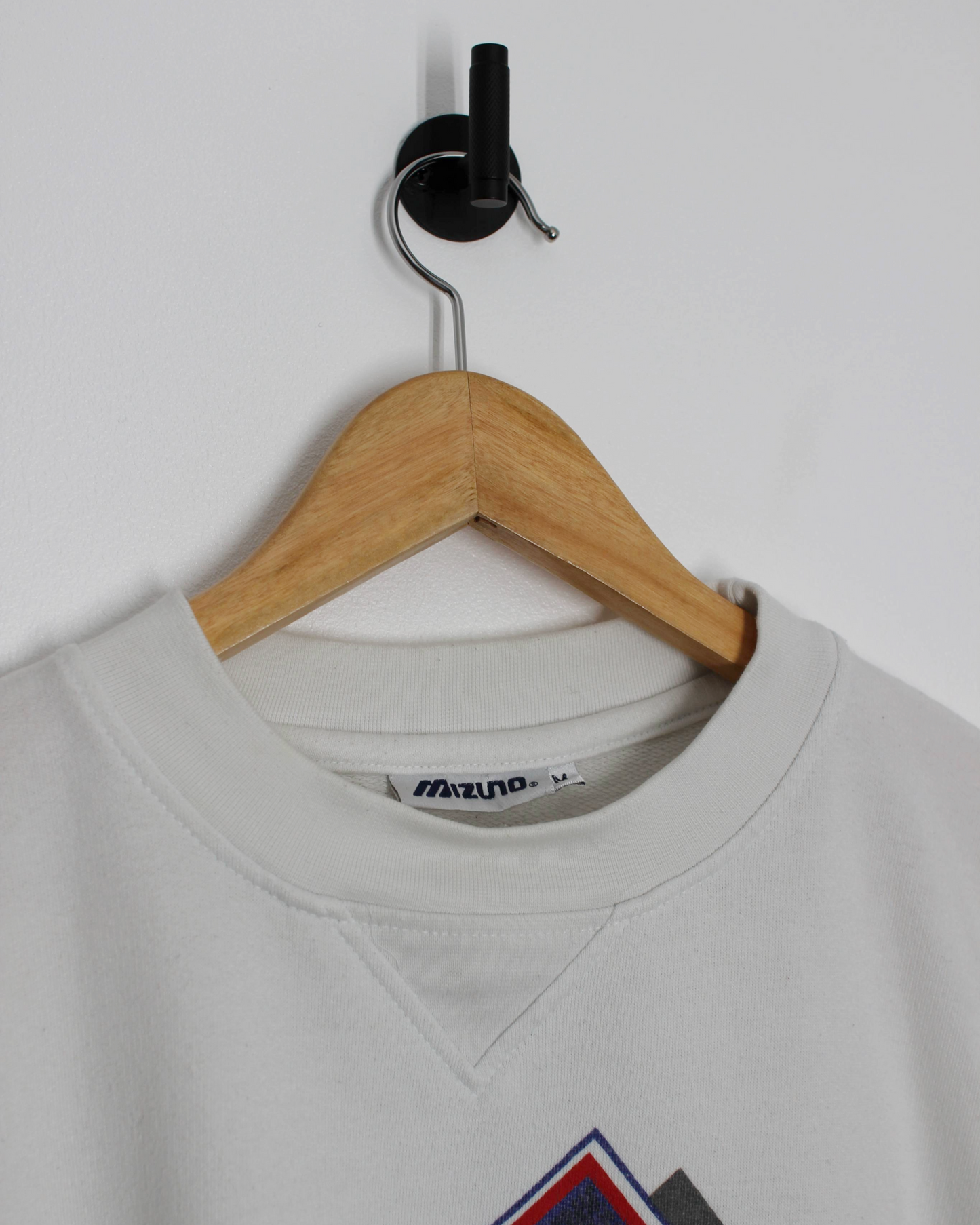 90s Mizuno White ‘M’ Graphic Sweatshirt (M)