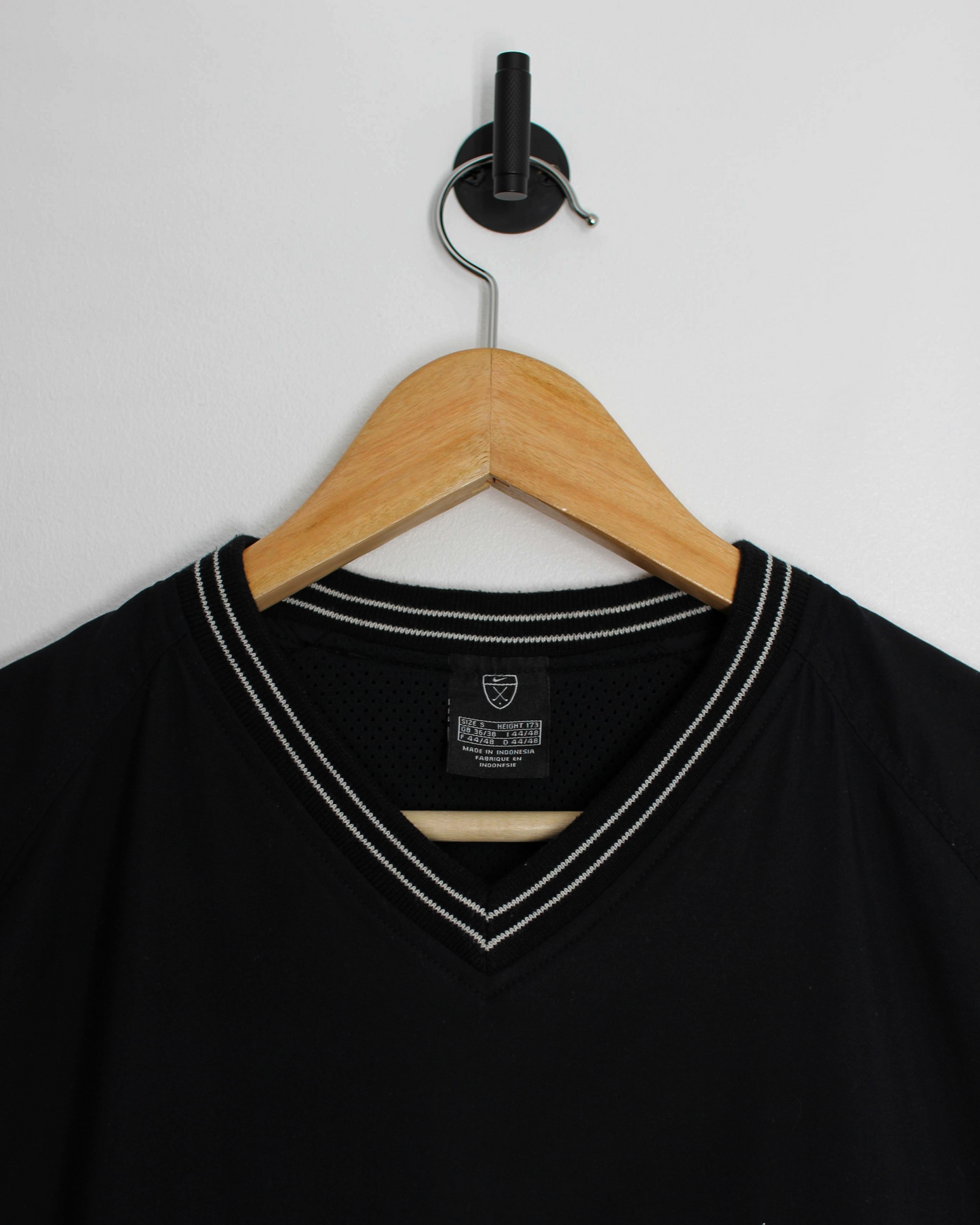 00s Nike Black V-Neck Windbreaker (S)