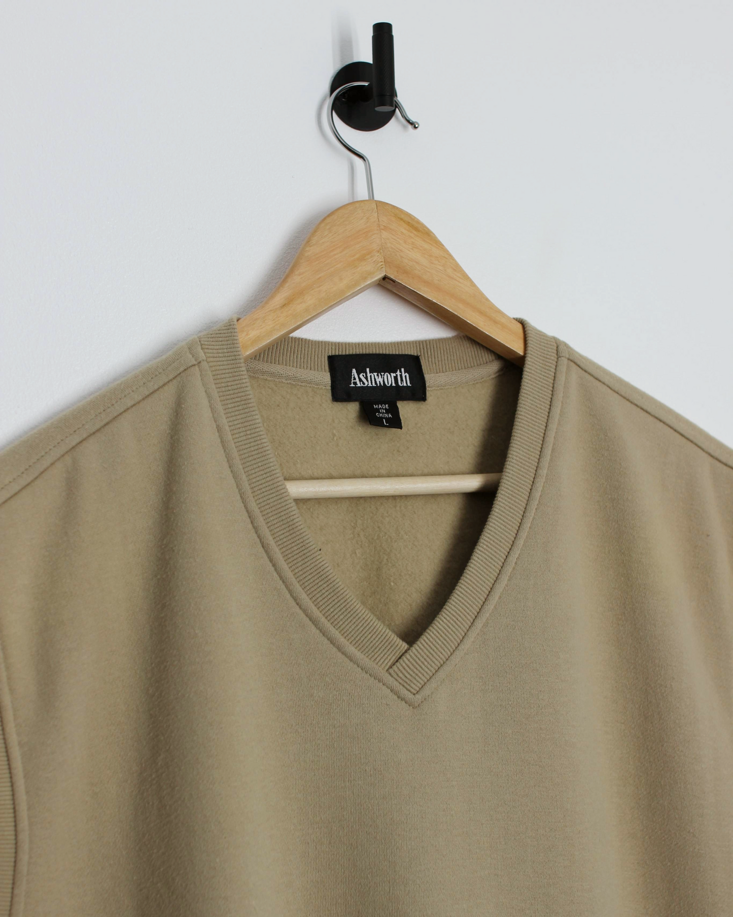 00s Ashworth Light Brown V-Neck Golf Vest (XL)