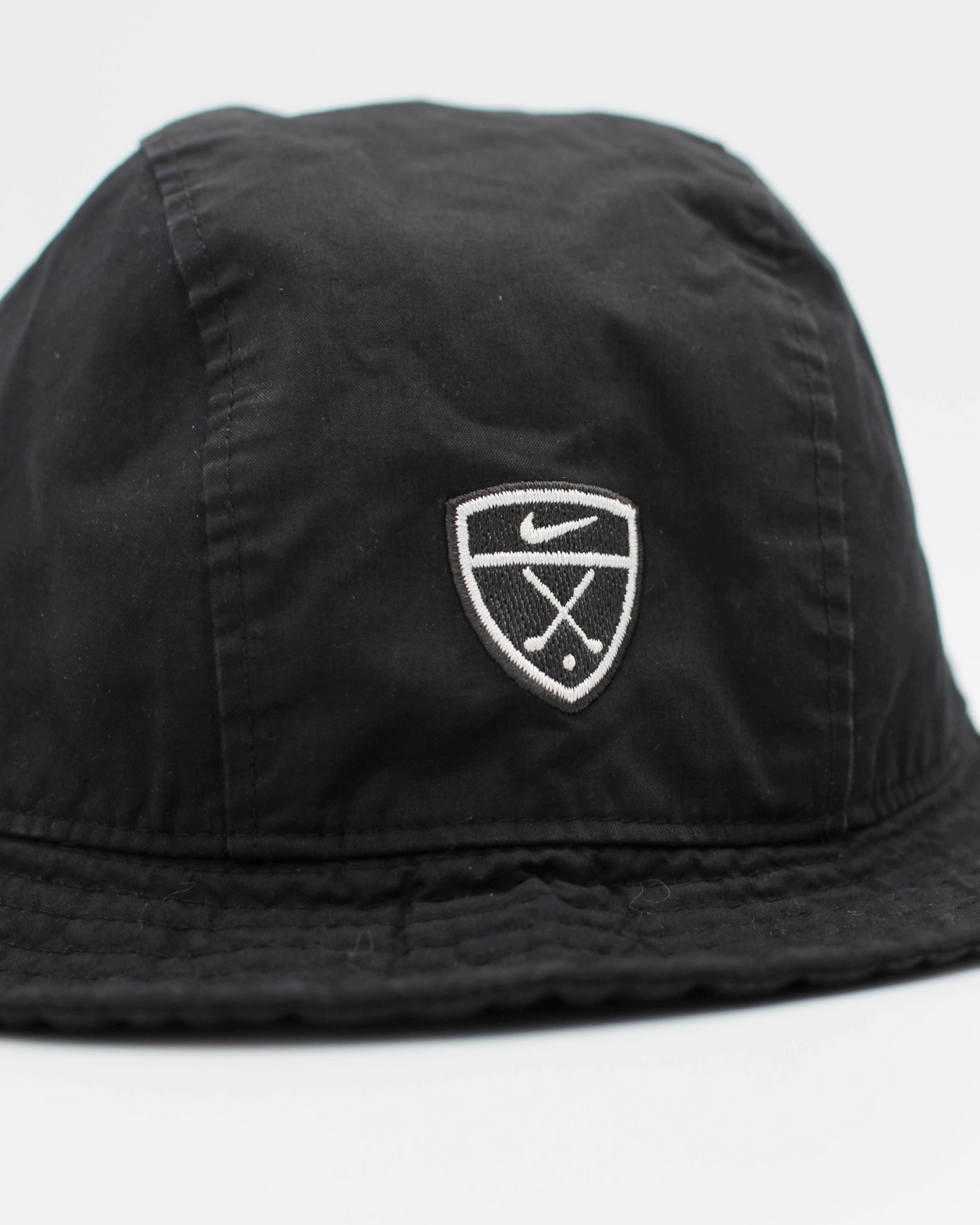 00s Nike Golf Shield Logo Bucket Hat (M)
