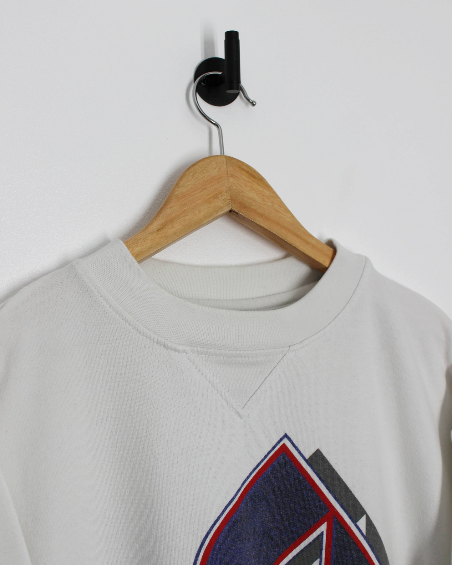 90s Mizuno White ‘M’ Graphic Sweatshirt (M)